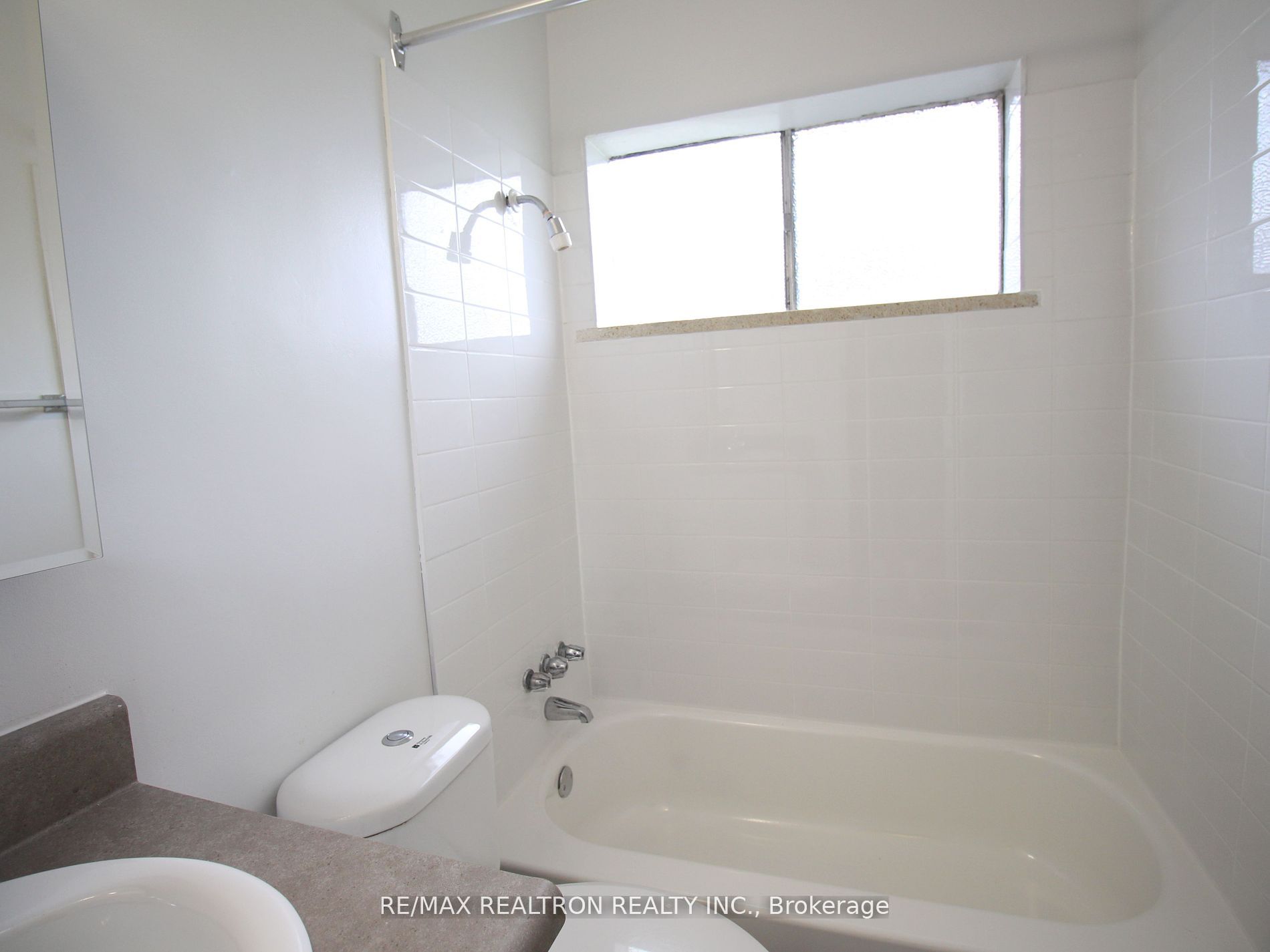 165 Colborne Avenue, #202