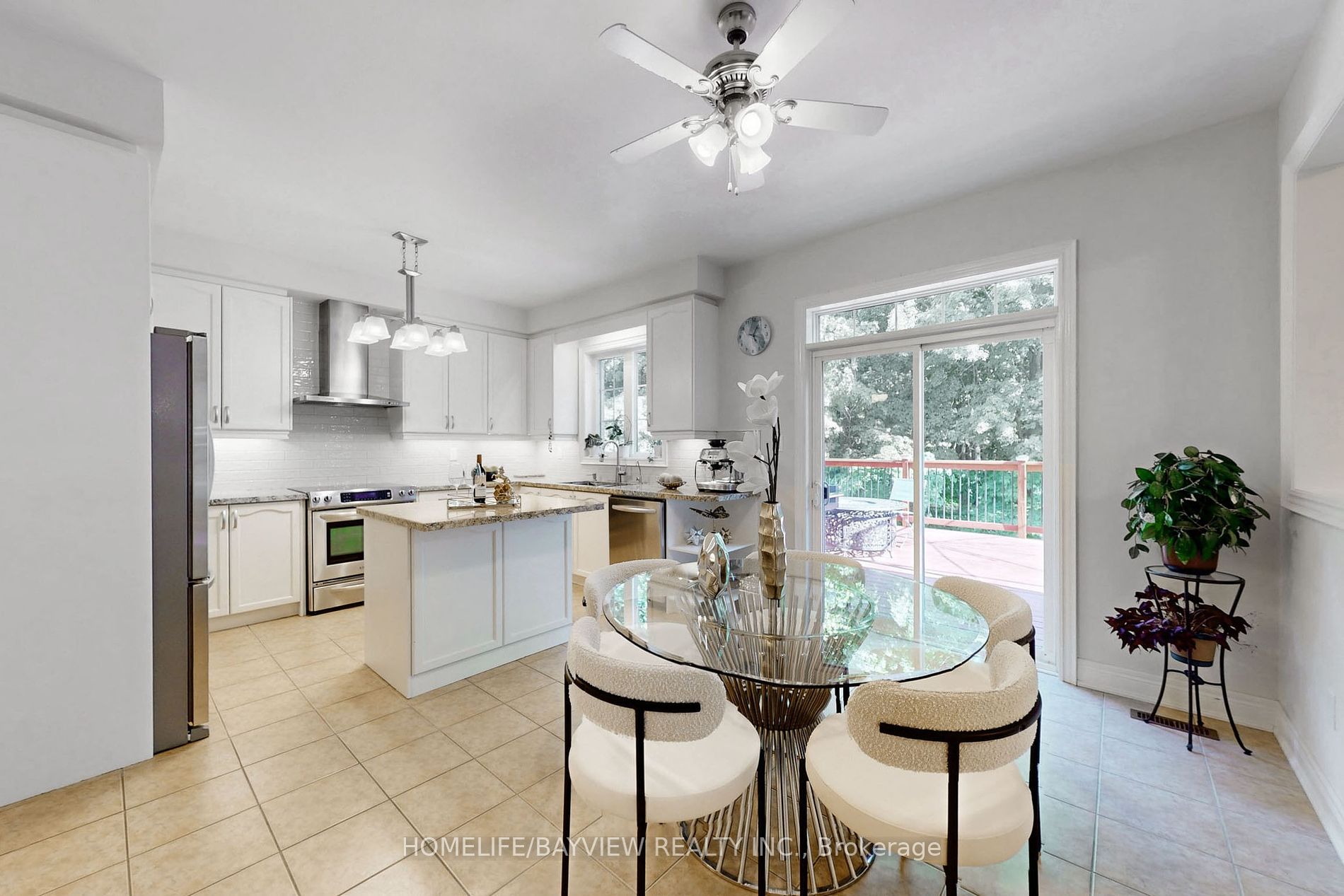 381 Maria Antonia Rd