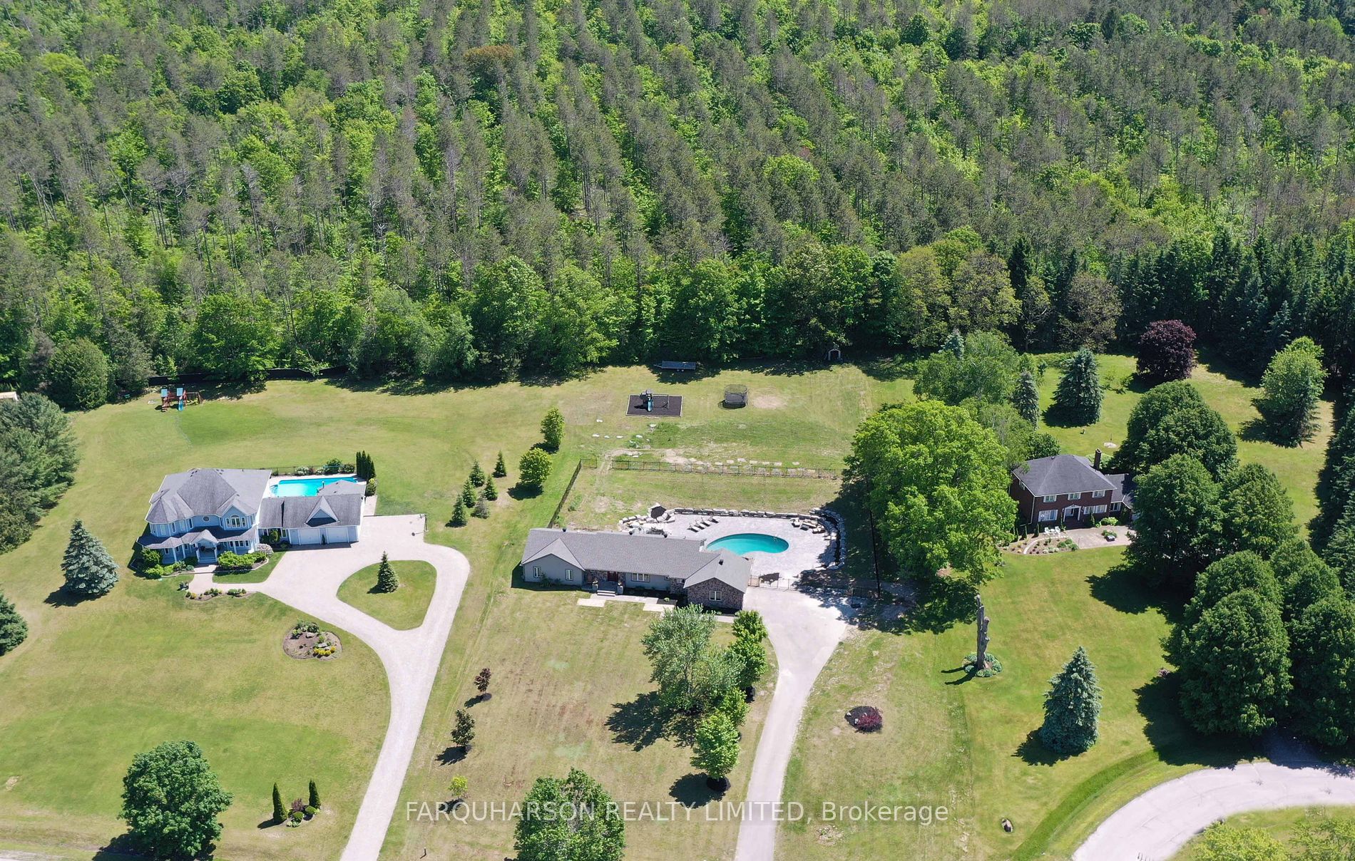 23 Silver Spring Cres