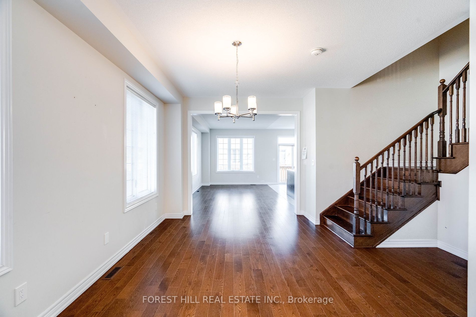 50 Clifford Cres