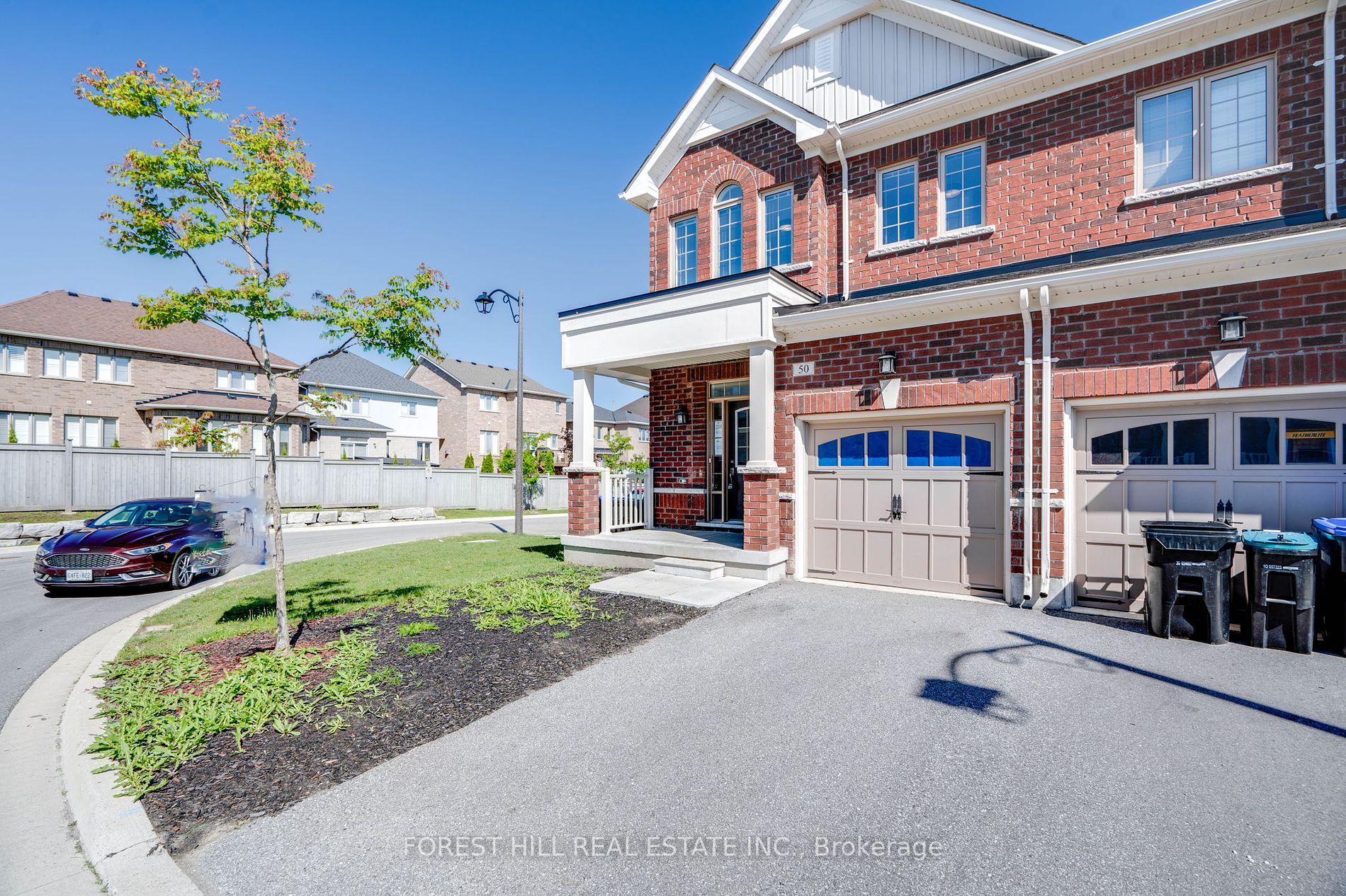 50 Clifford Cres
