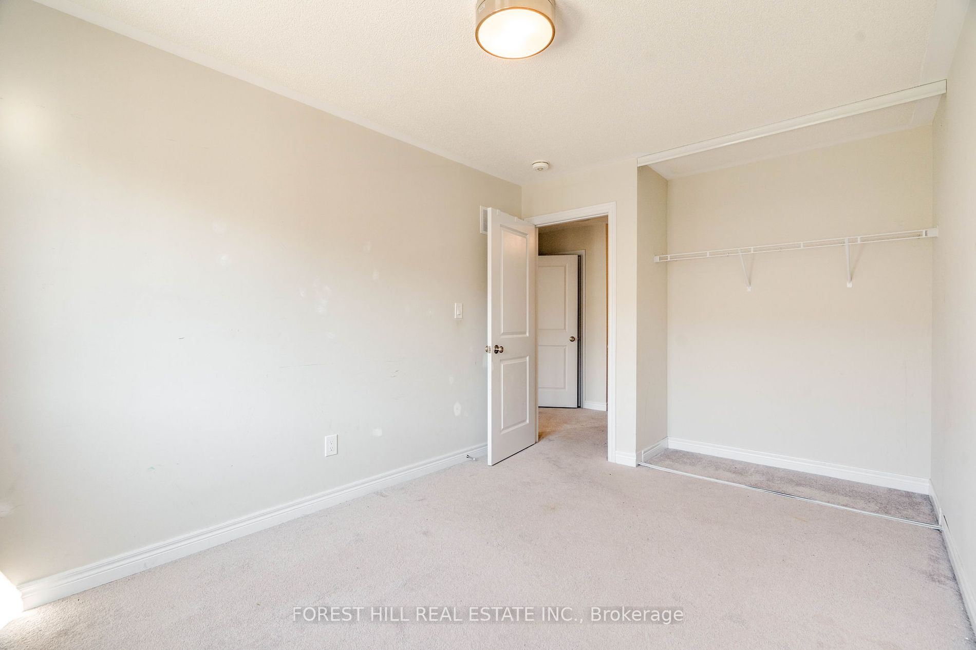 50 Clifford Cres