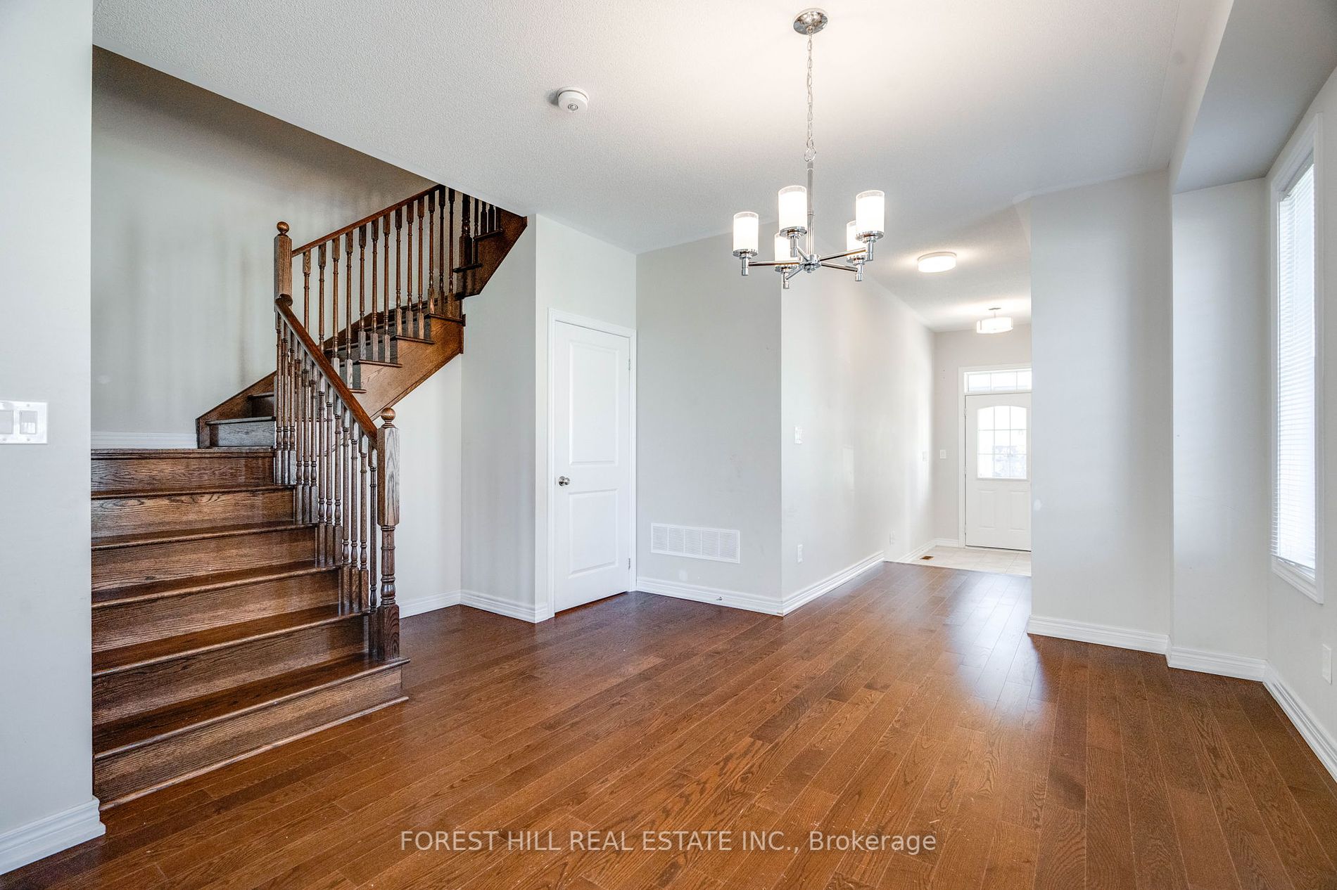 50 Clifford Cres