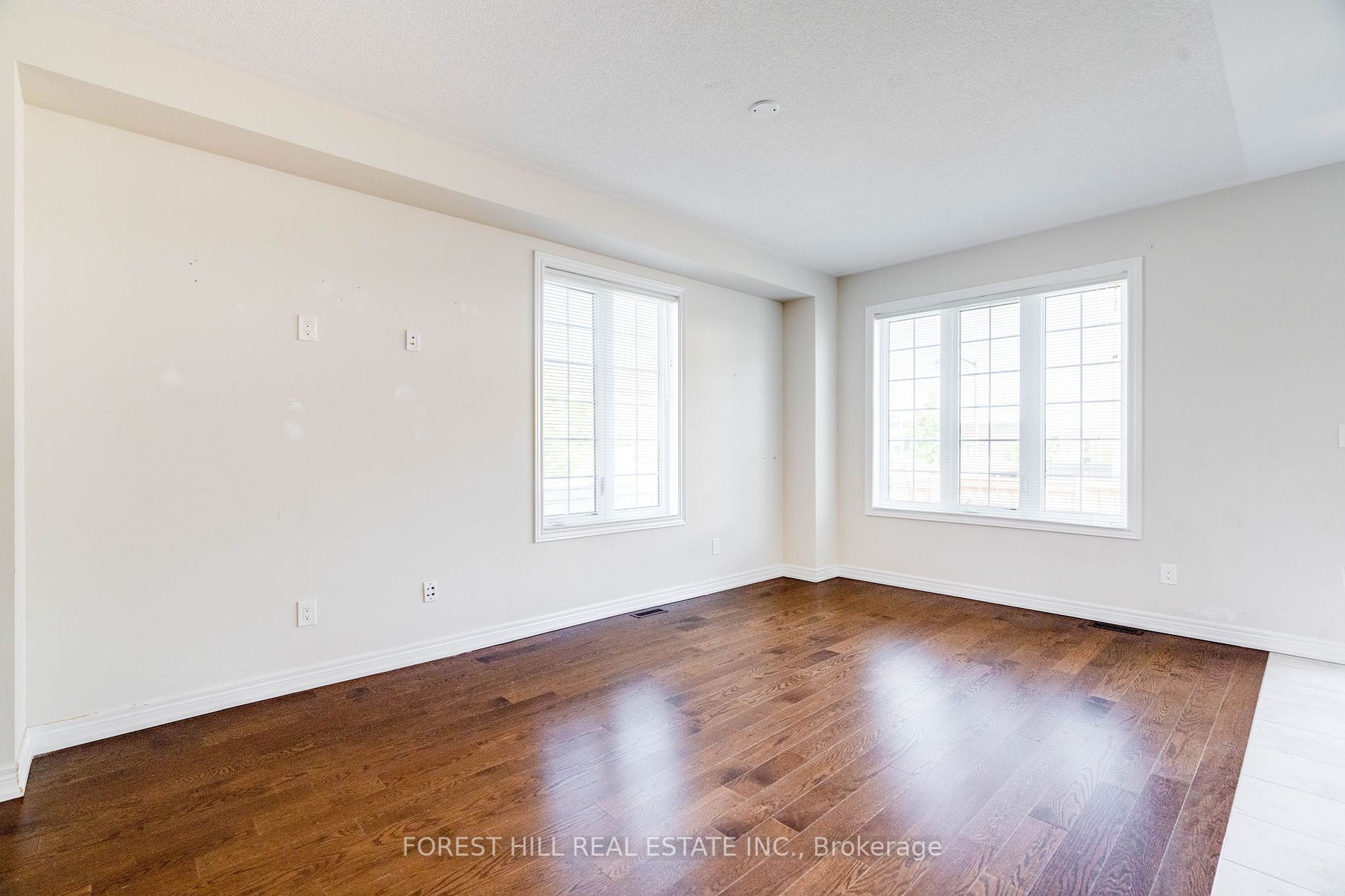 50 Clifford Cres