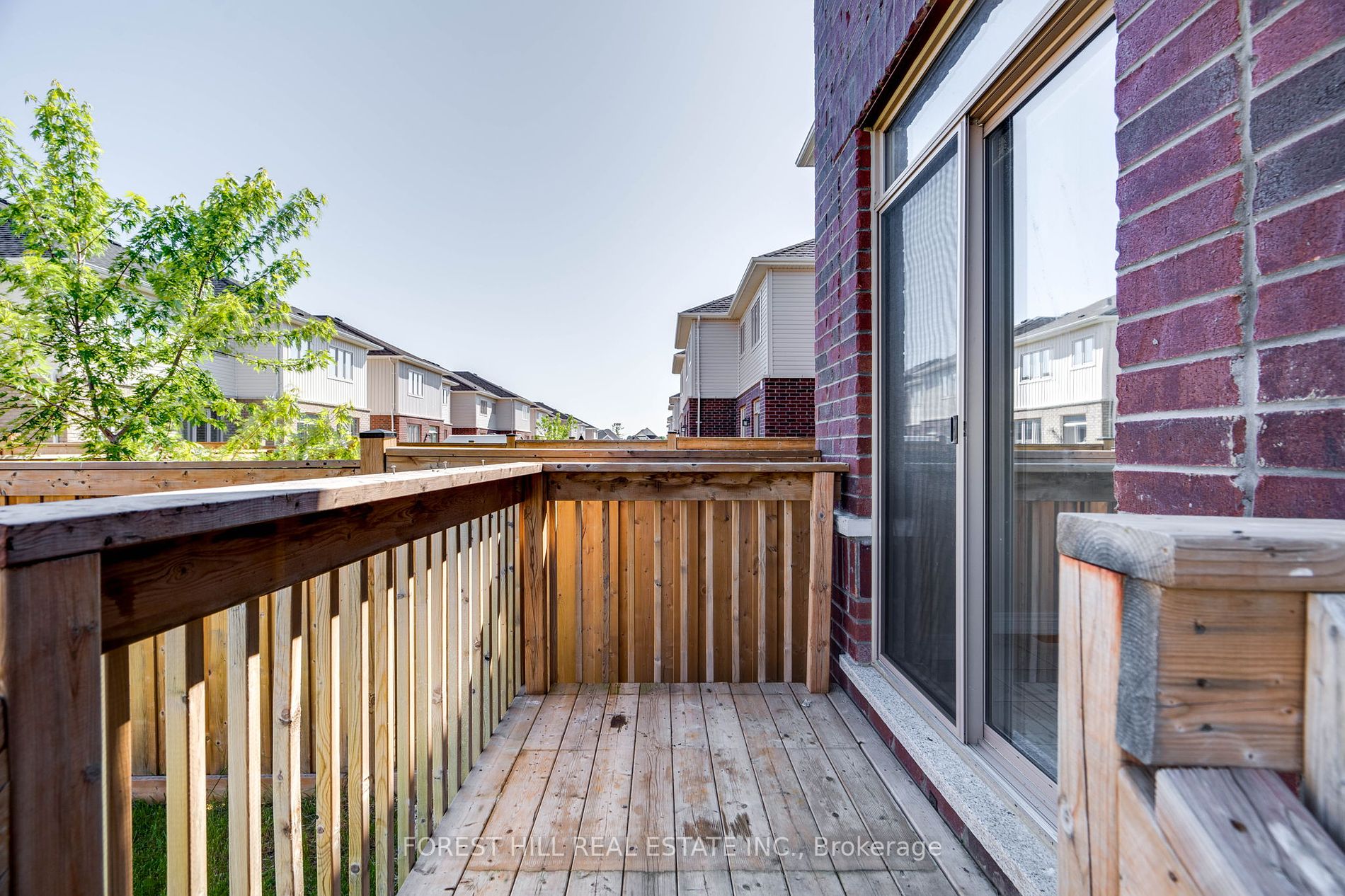 50 Clifford Cres