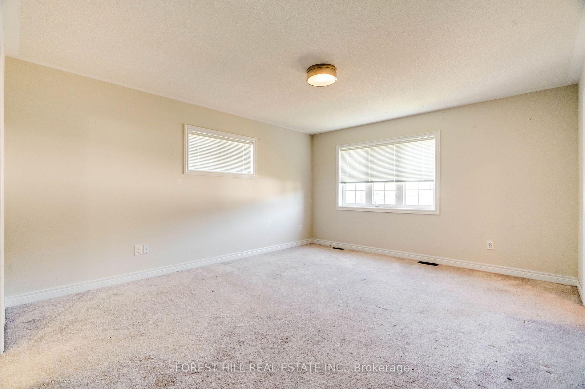 50 Clifford Cres