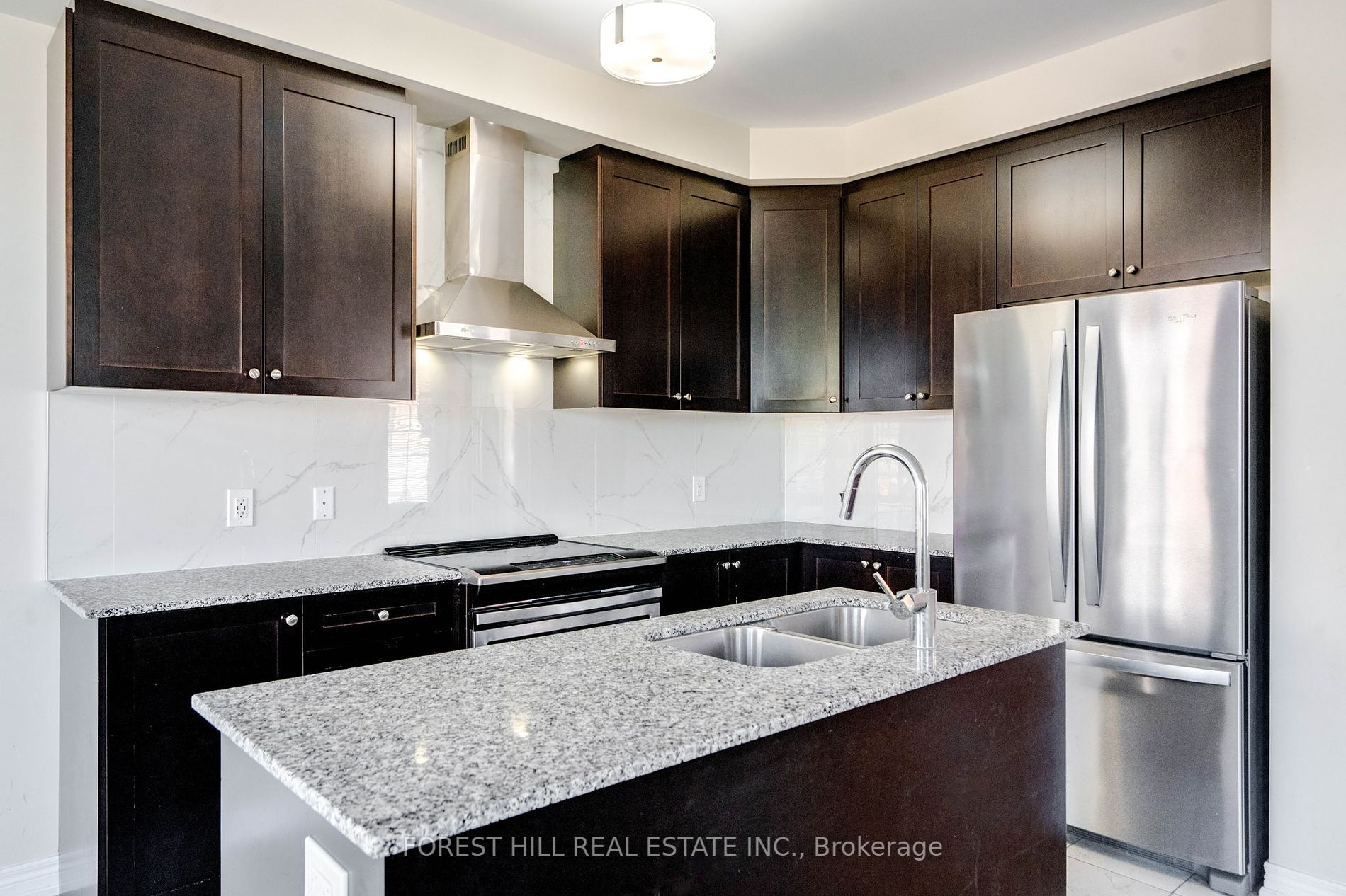 50 Clifford Cres