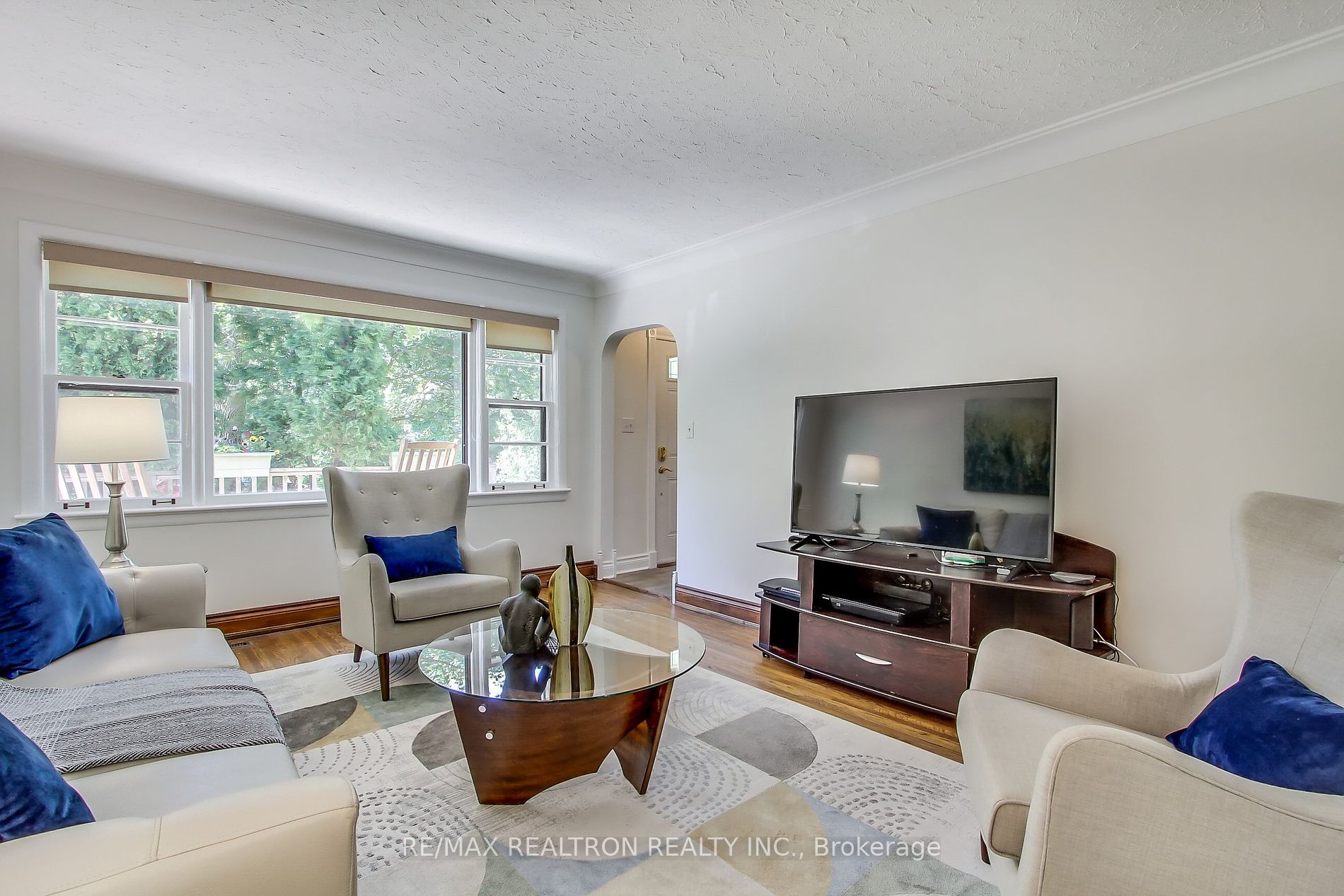 25 Morton Avenue