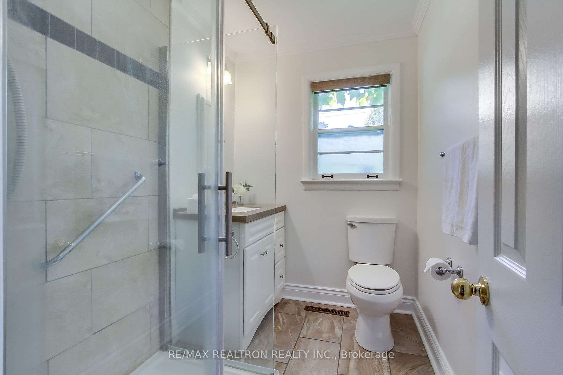 25 Morton Avenue