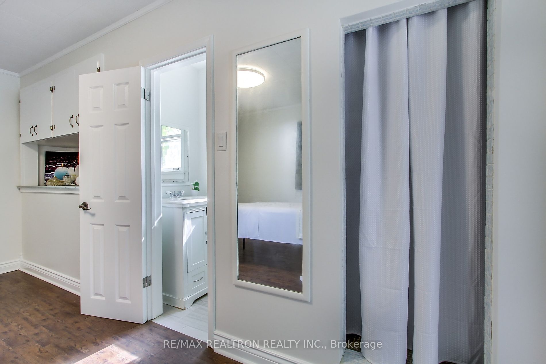 25 Morton Avenue