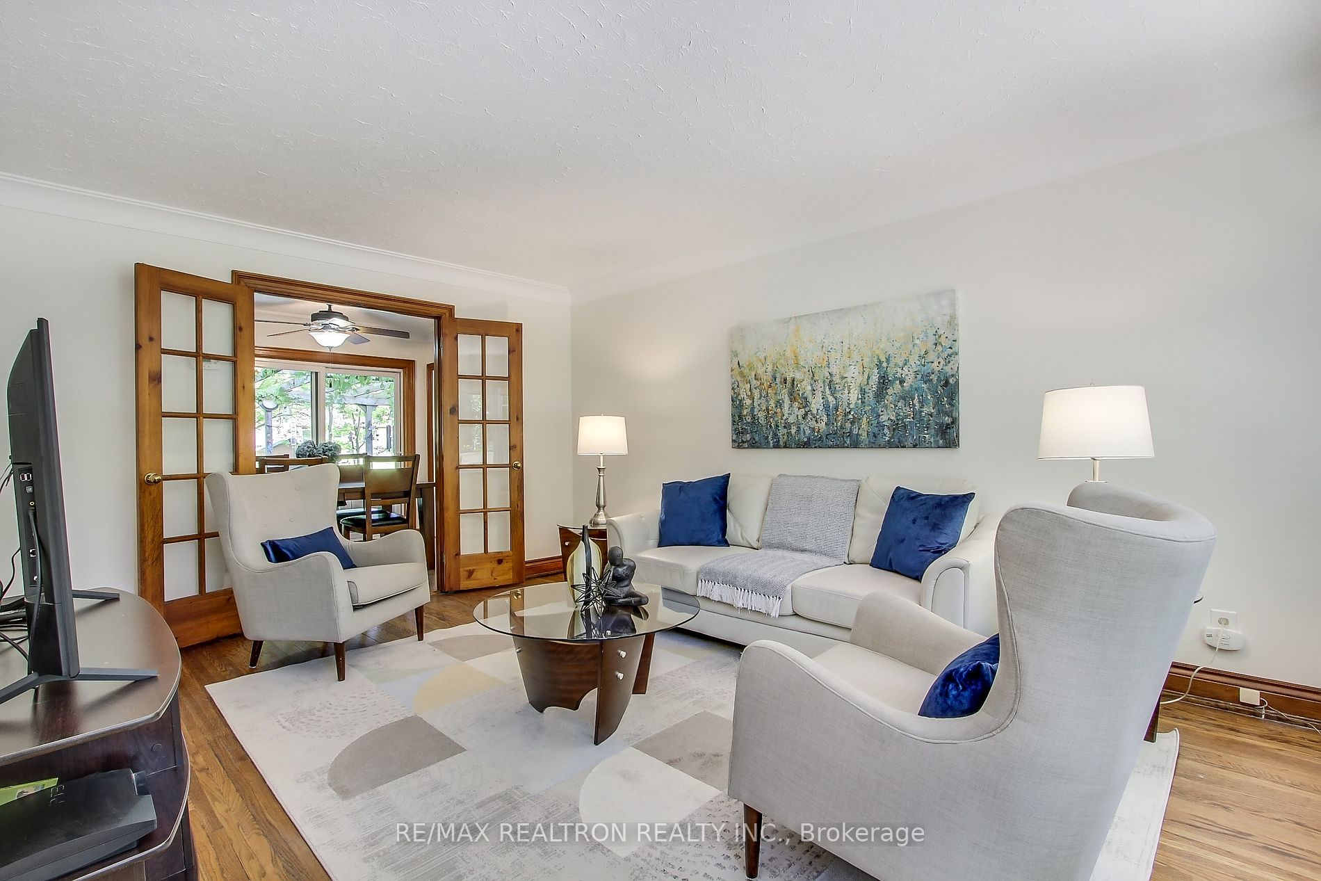 25 Morton Avenue