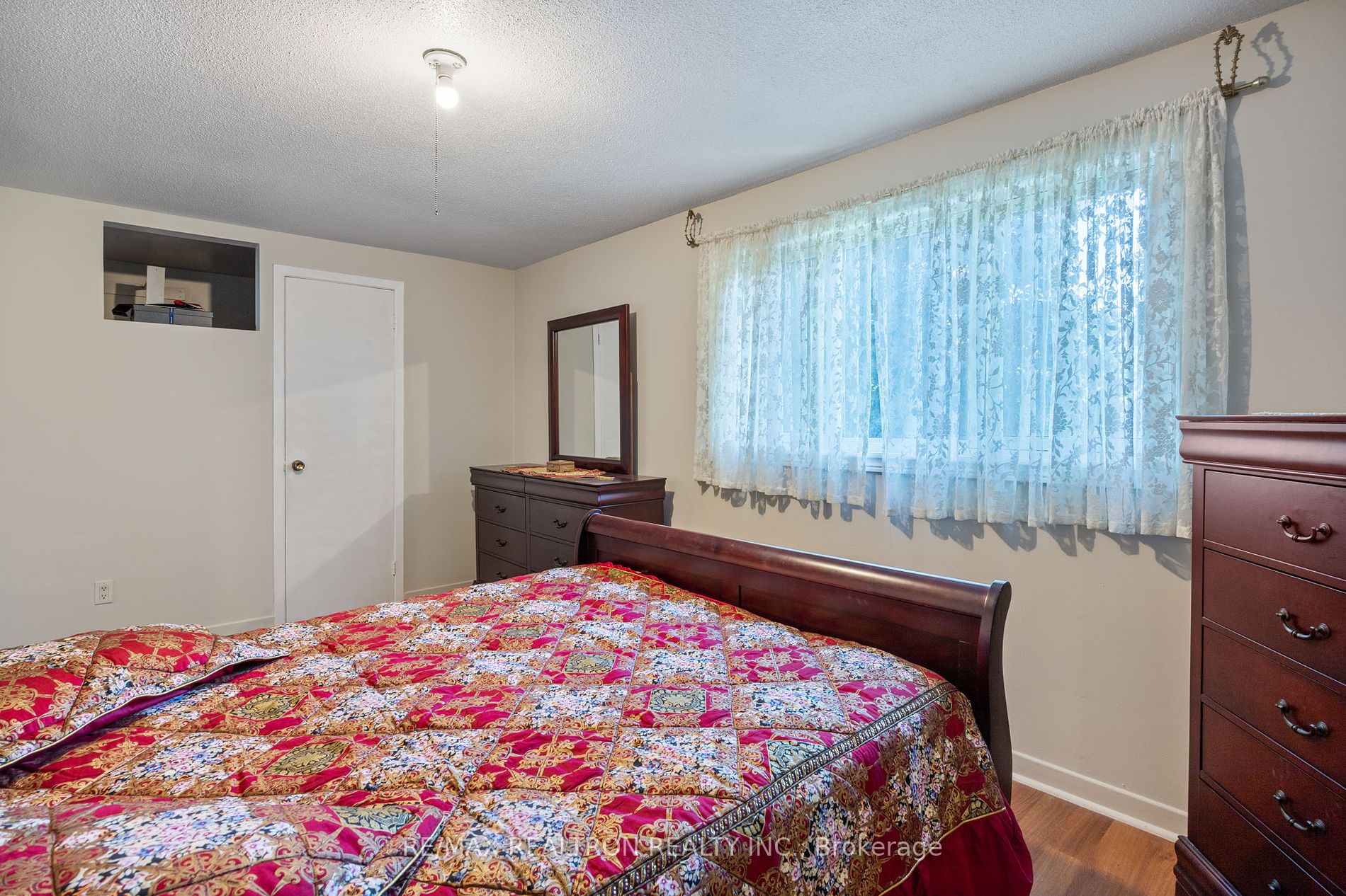 40 Lillooet Cres