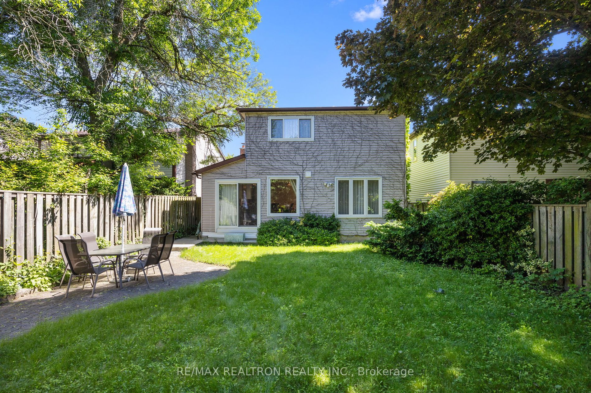 40 Lillooet Cres