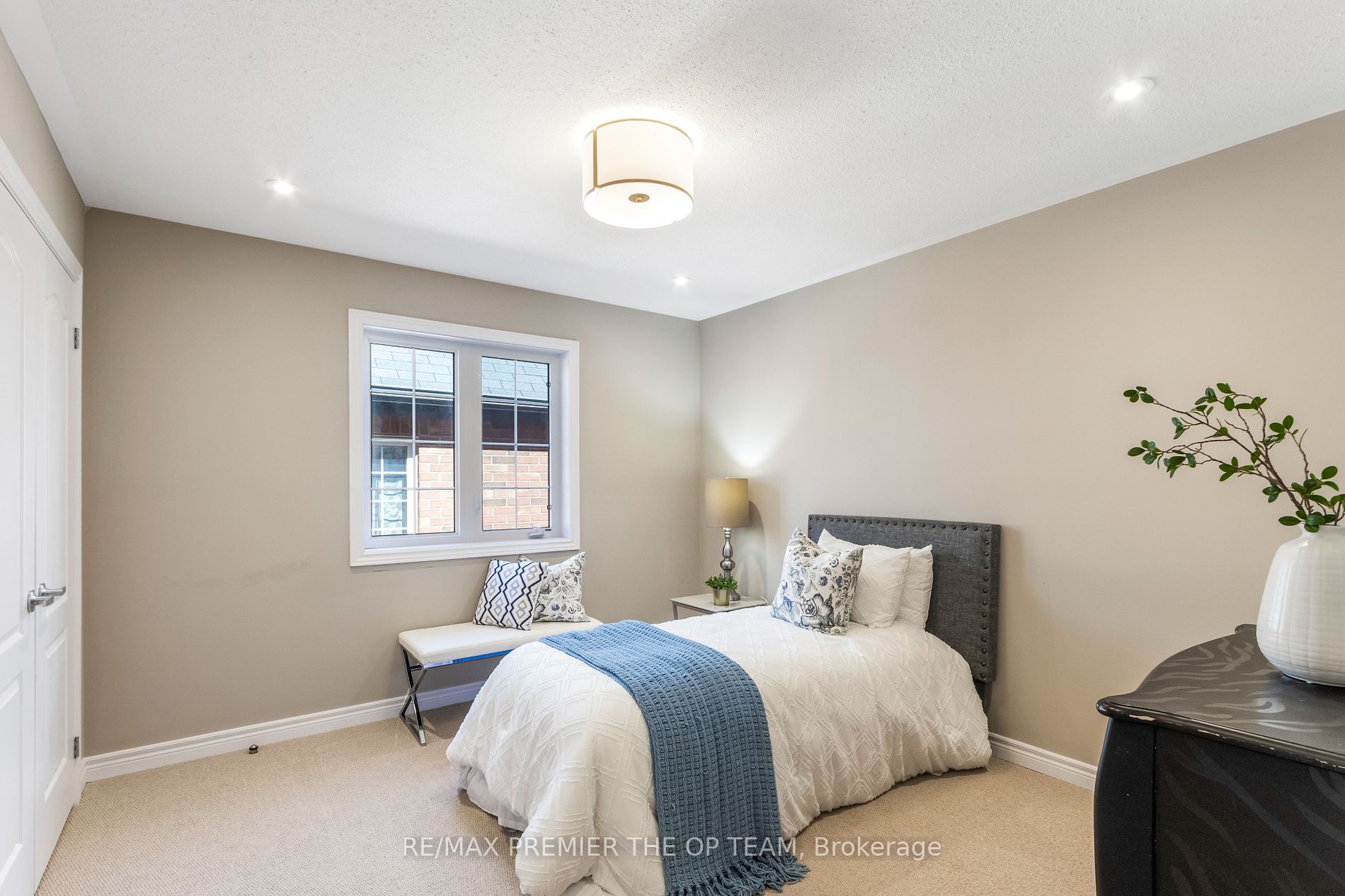 92 Glenheron Crescent