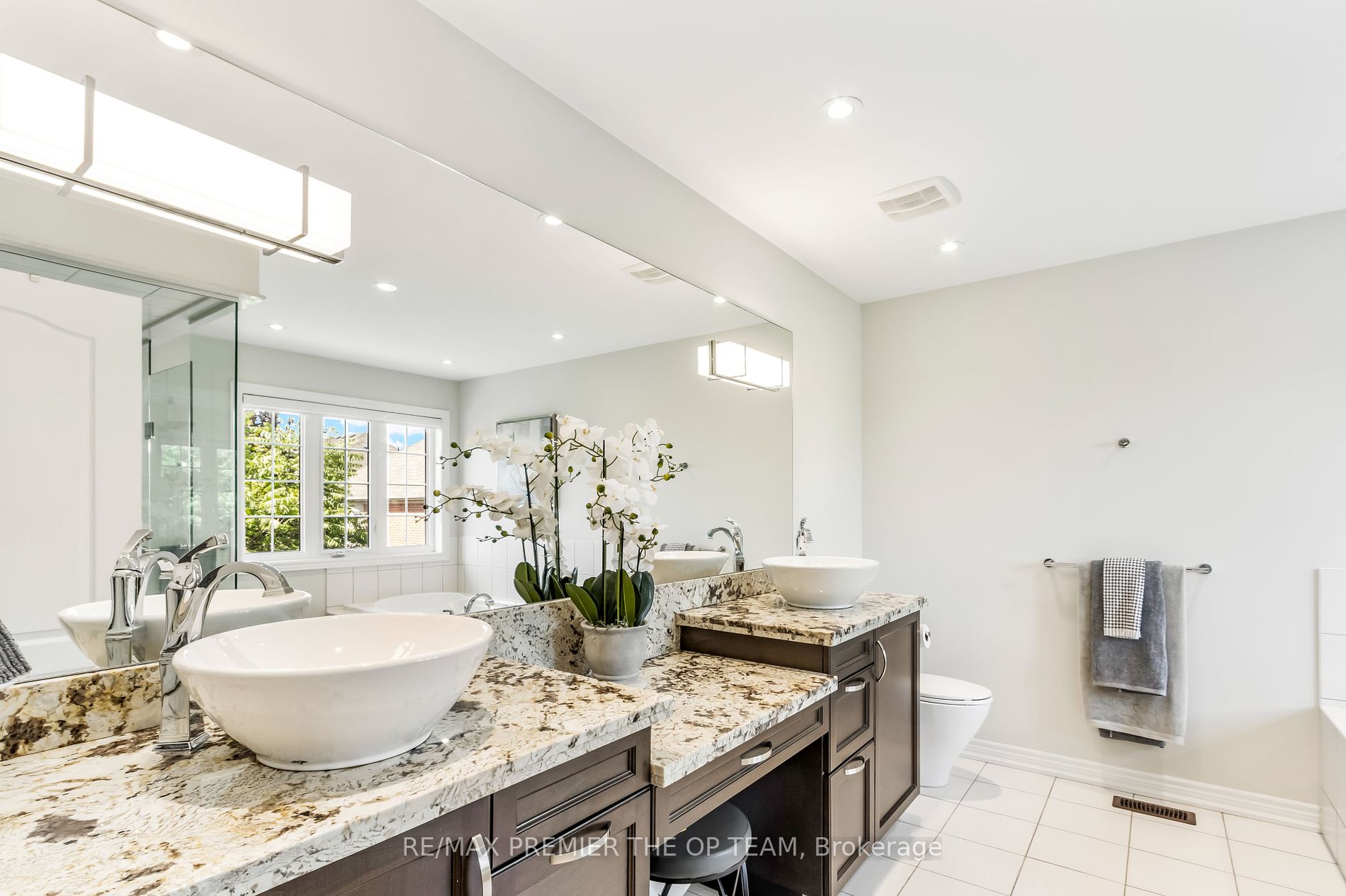 92 Glenheron Crescent