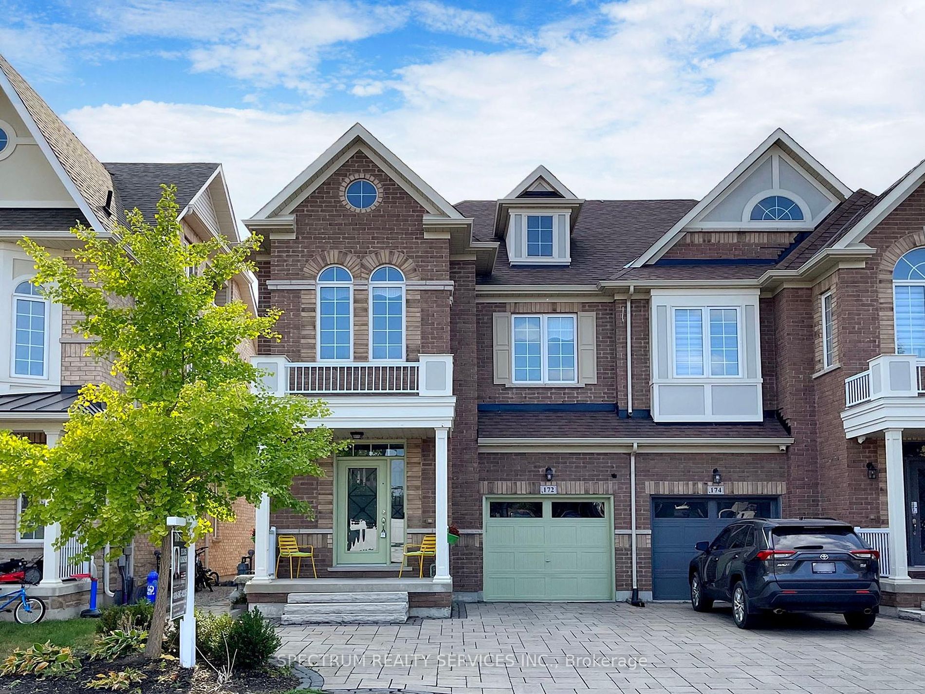 172 Pelee Ave