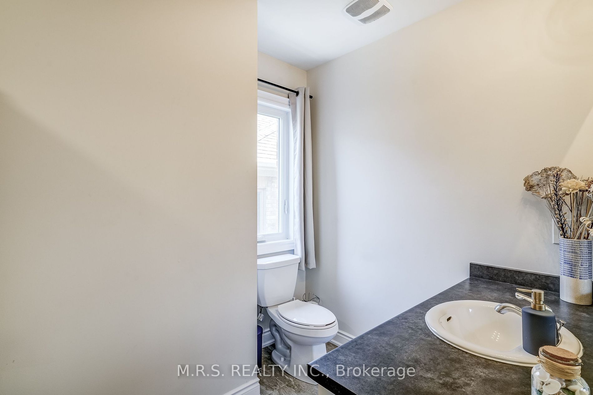 102 Veterans St