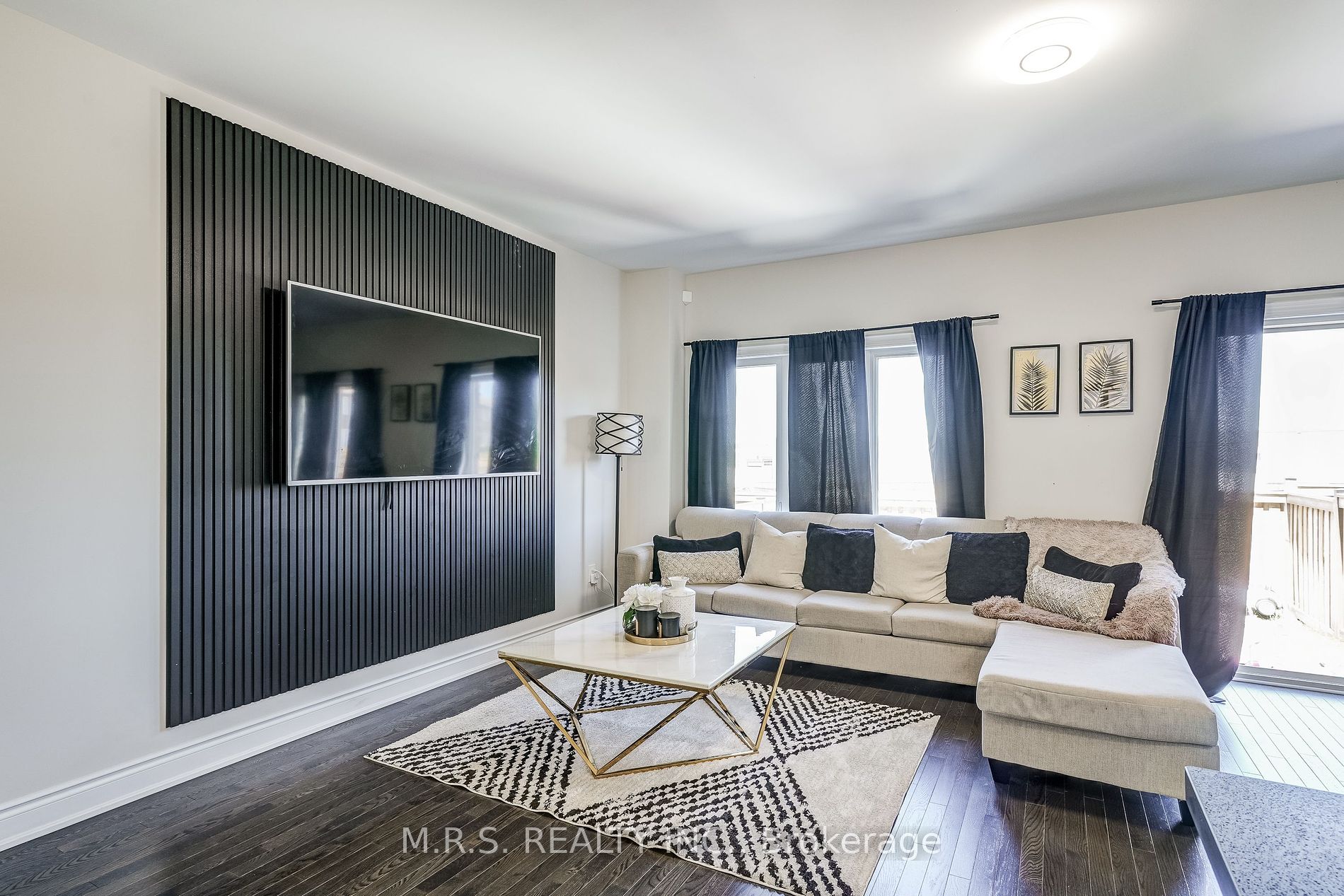 102 Veterans St