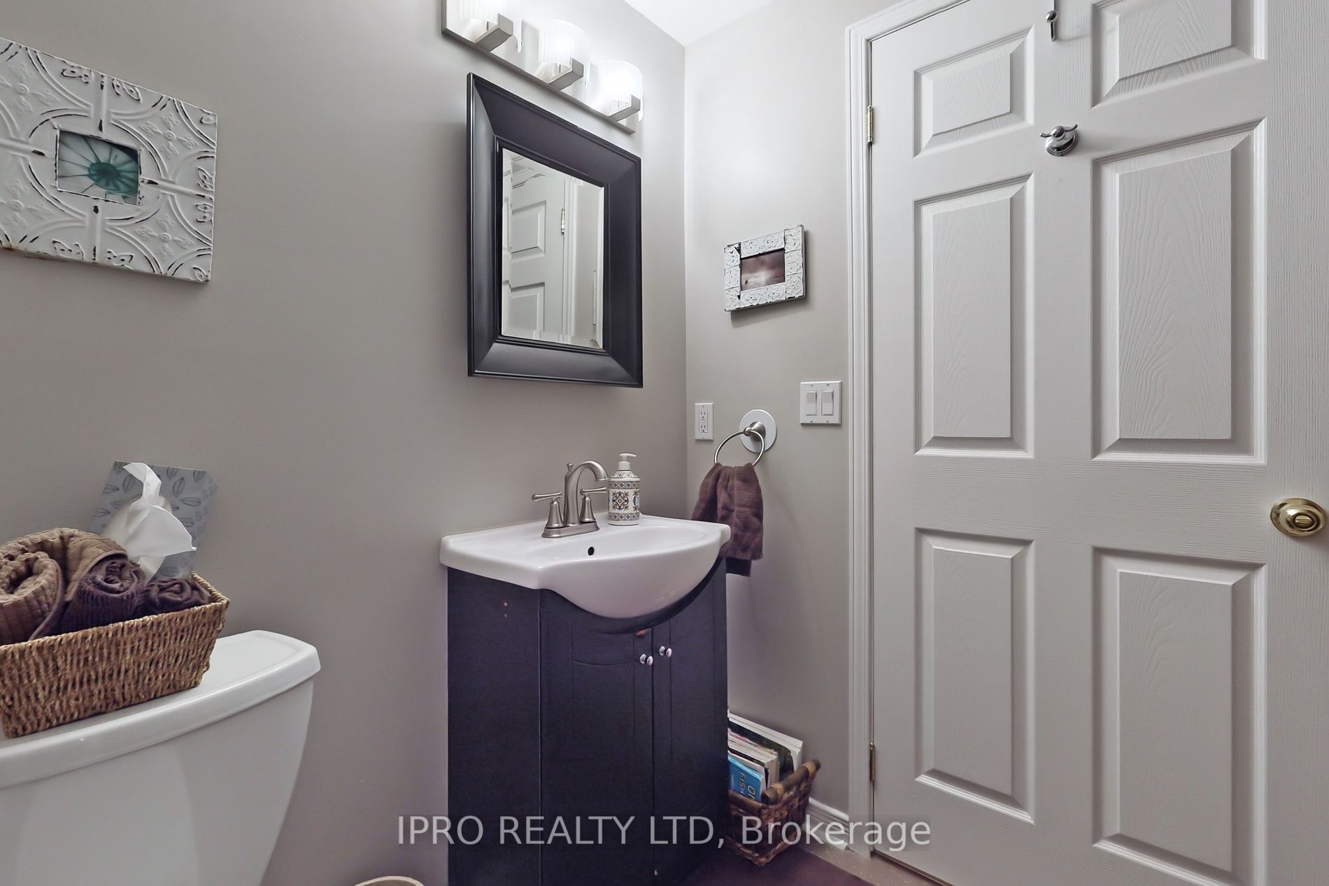 103 Imperial Cres