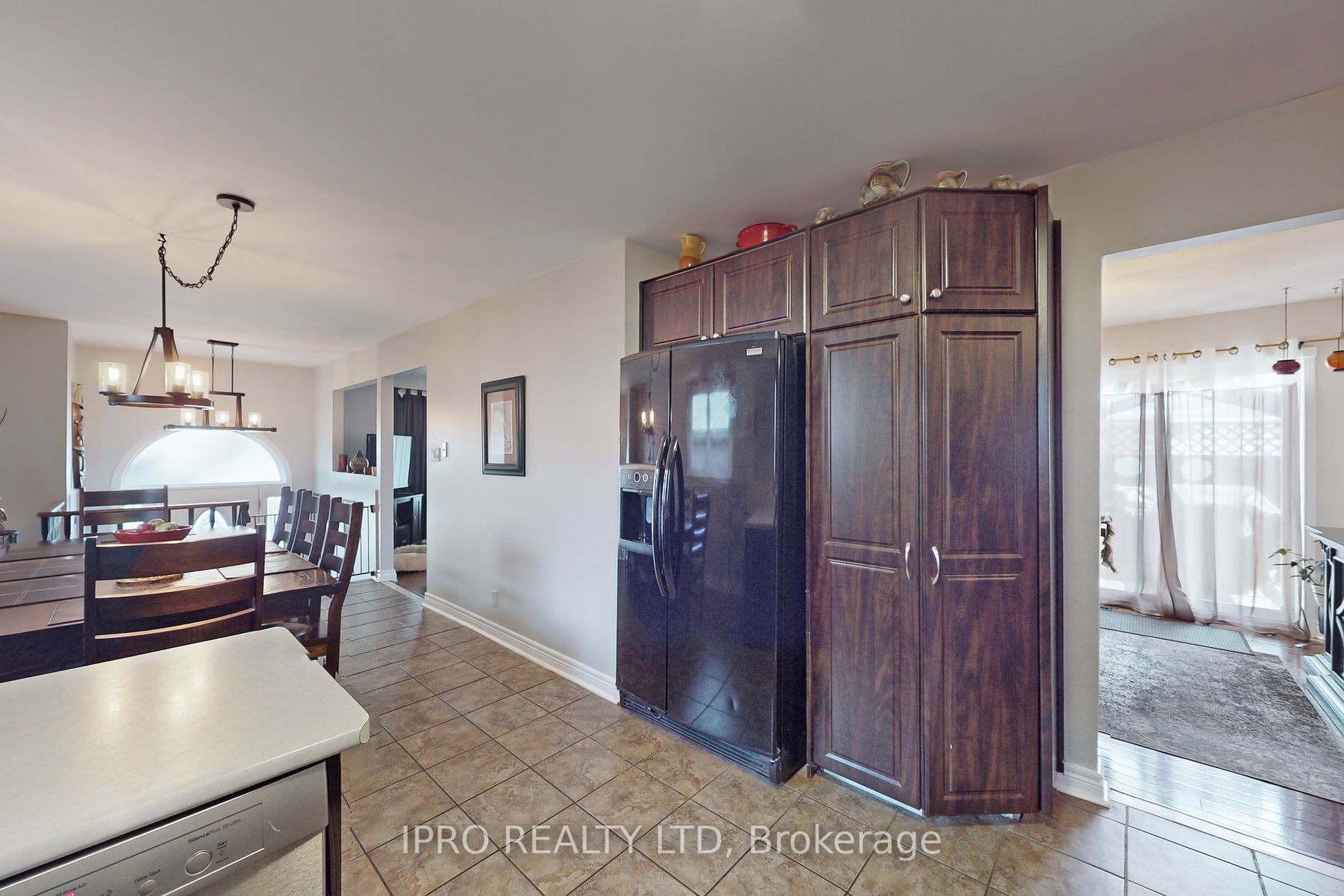 103 Imperial Cres