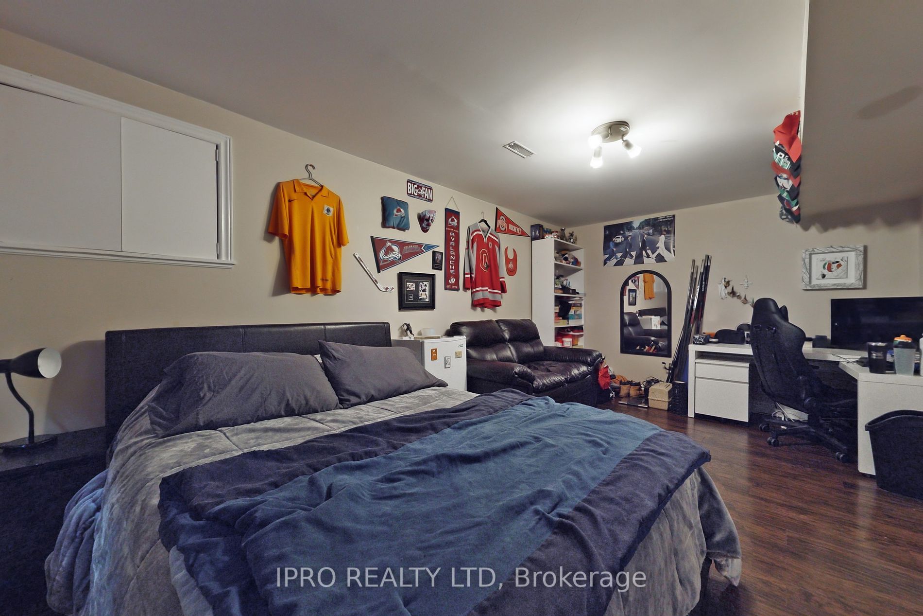 103 Imperial Cres