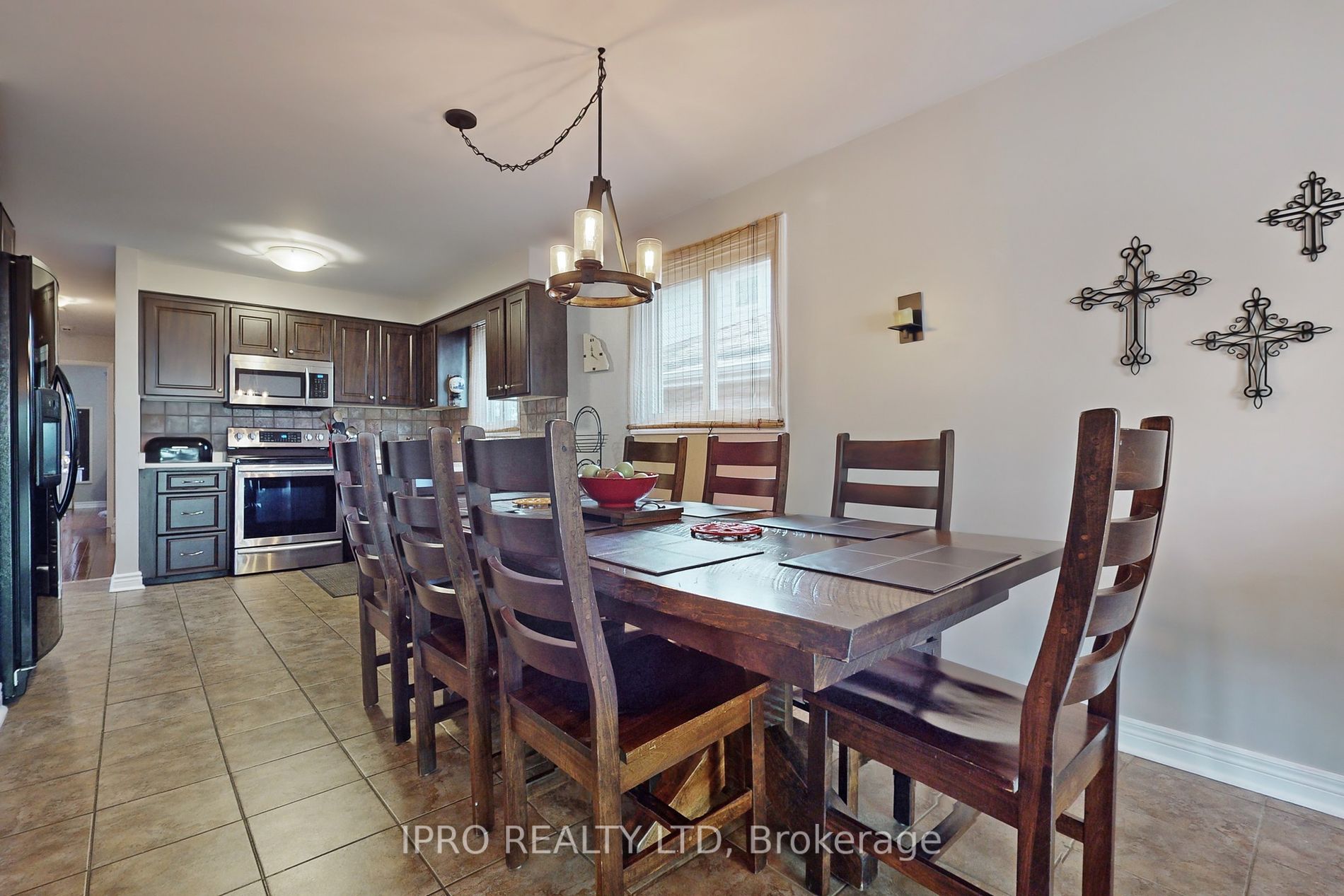 103 Imperial Cres