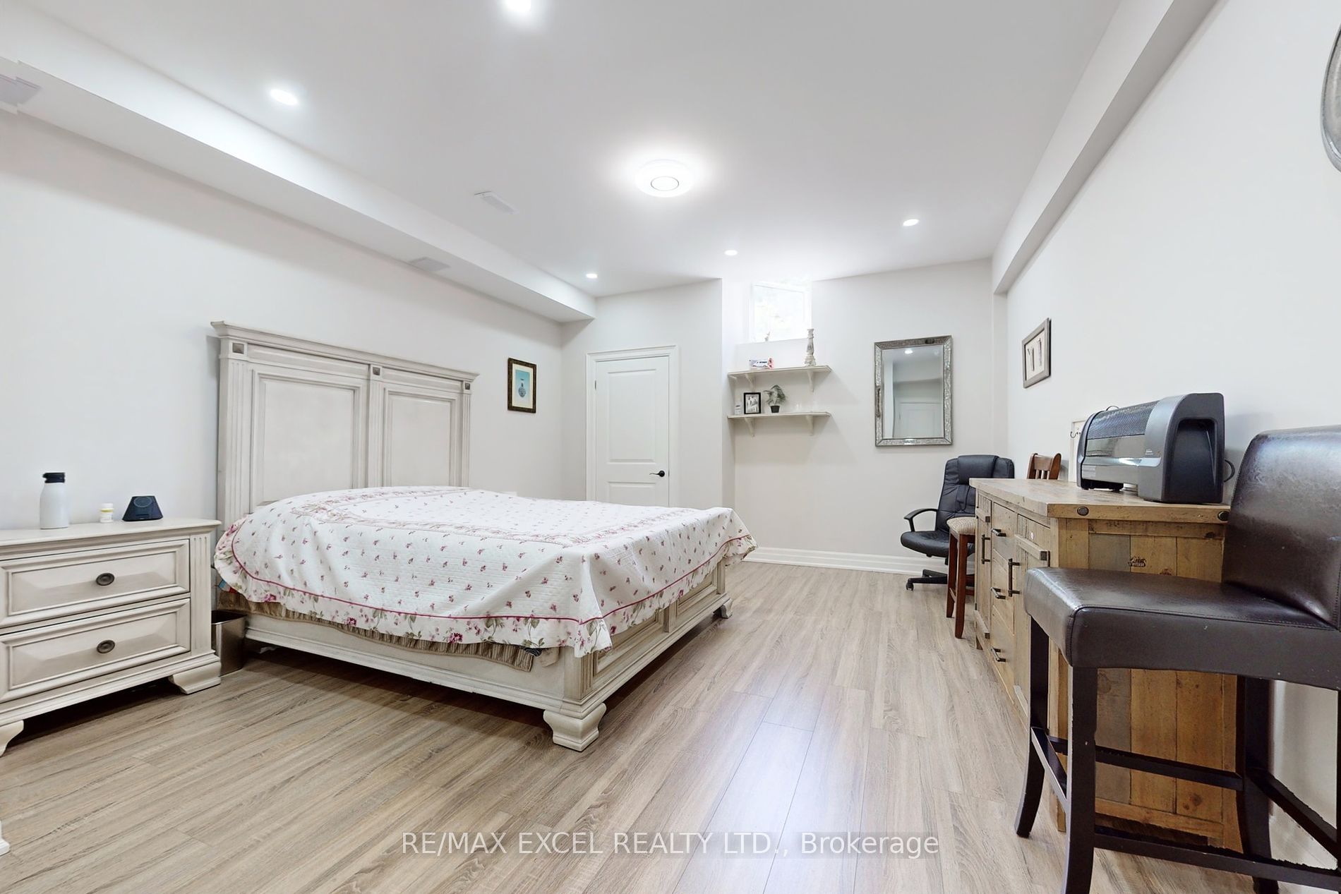 2 Beau Court