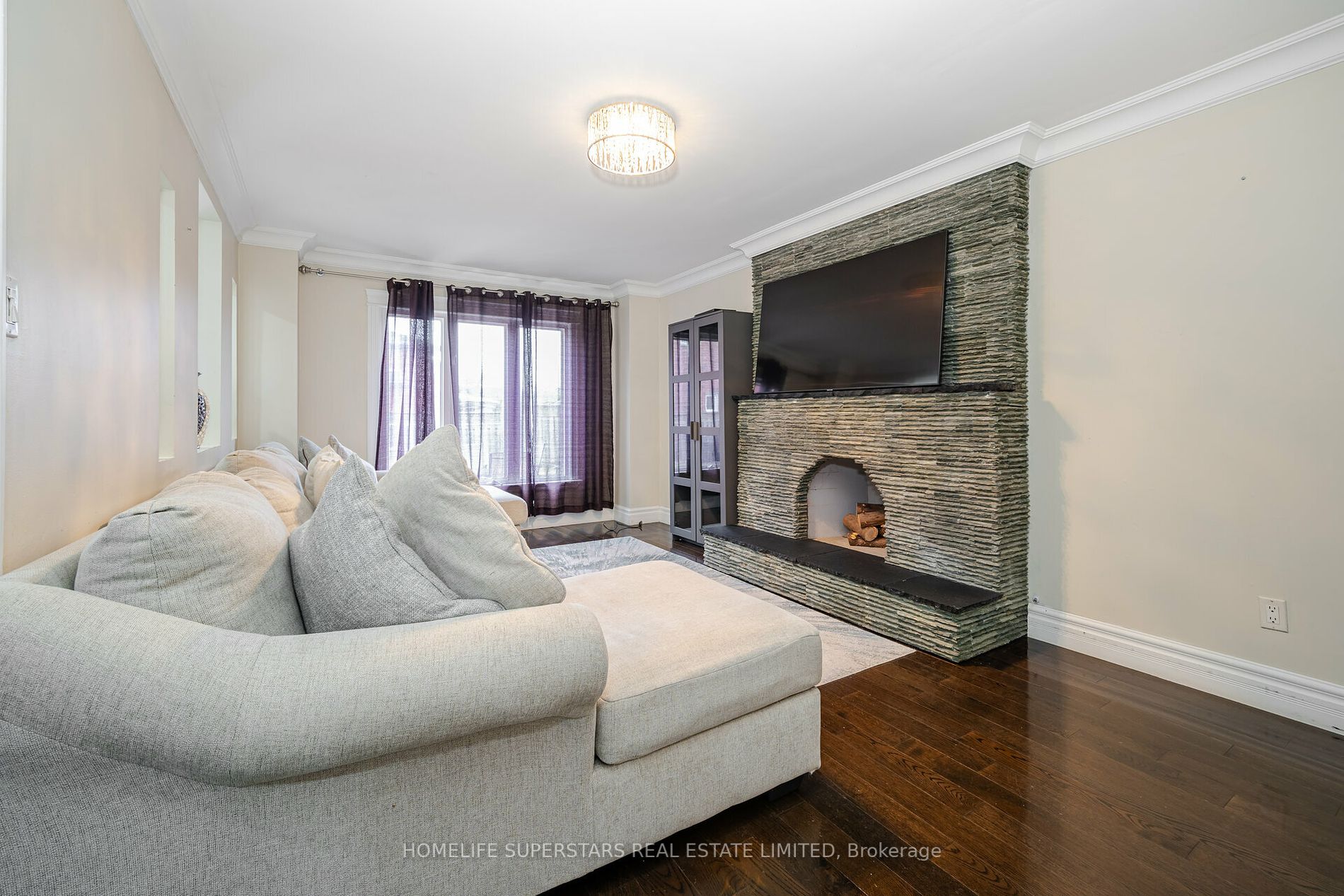 96 Zinnia Place S