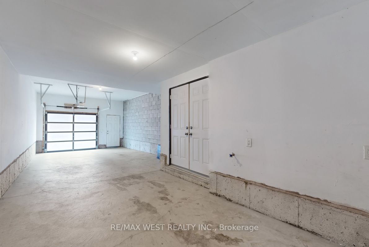 46 Troon Avenue
