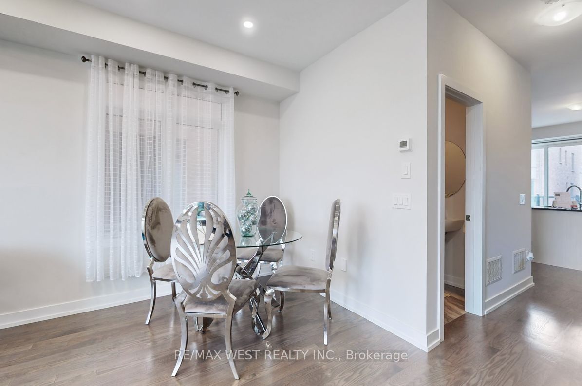 46 Troon Avenue