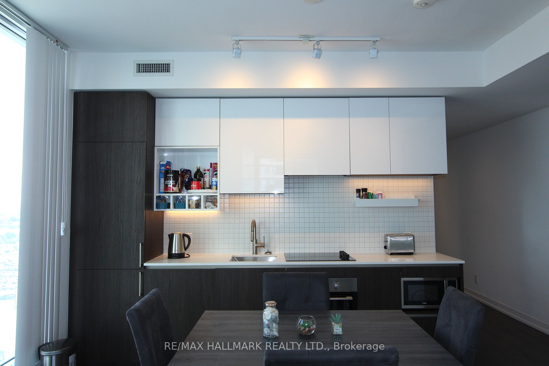 5 Buttermill Avenue, #1502
