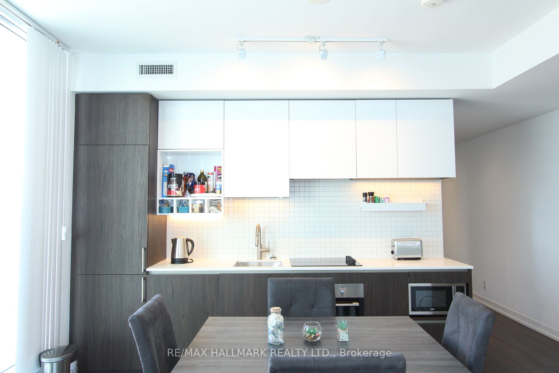 5 Buttermill Avenue, #1502
