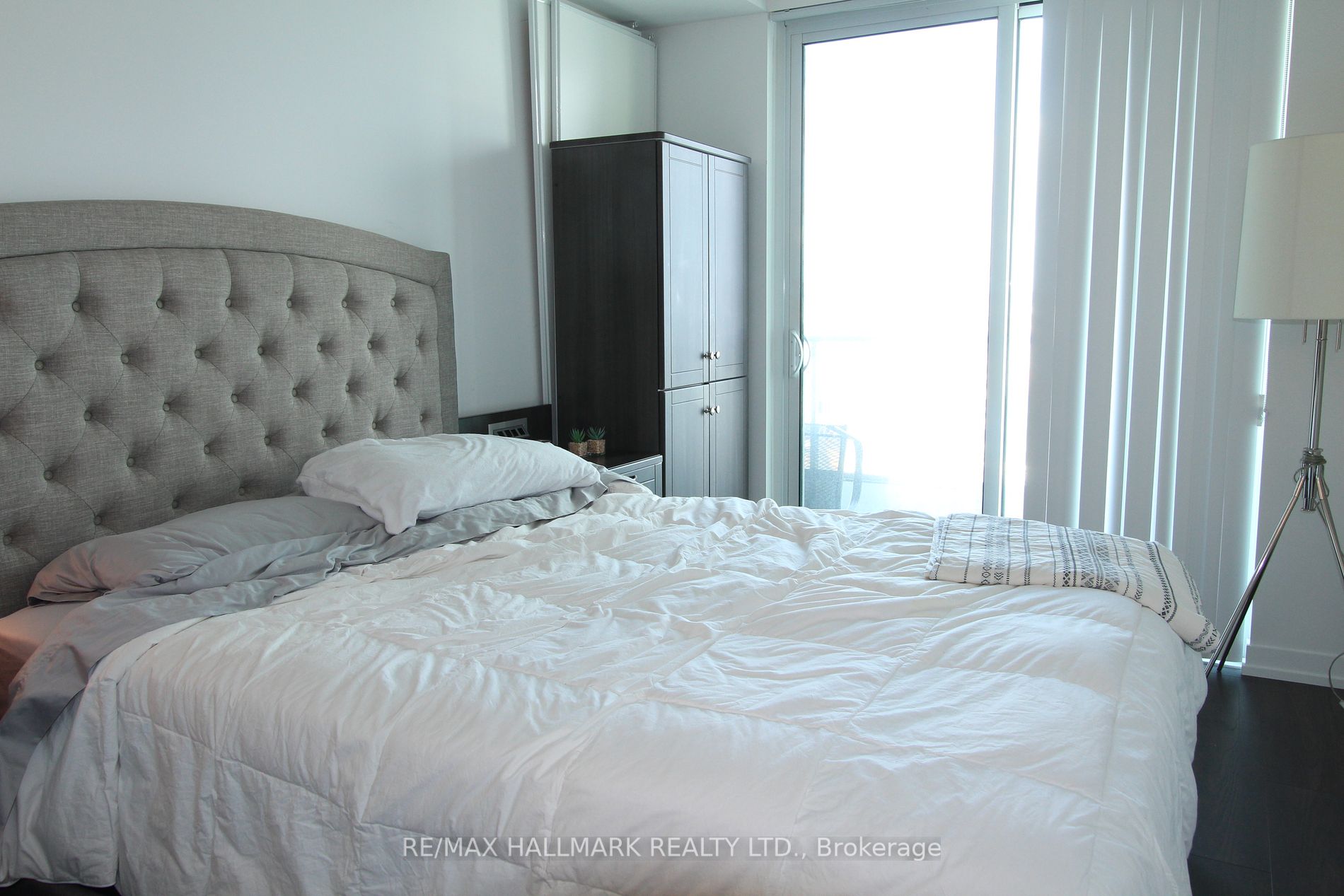 5 Buttermill Avenue, #1502