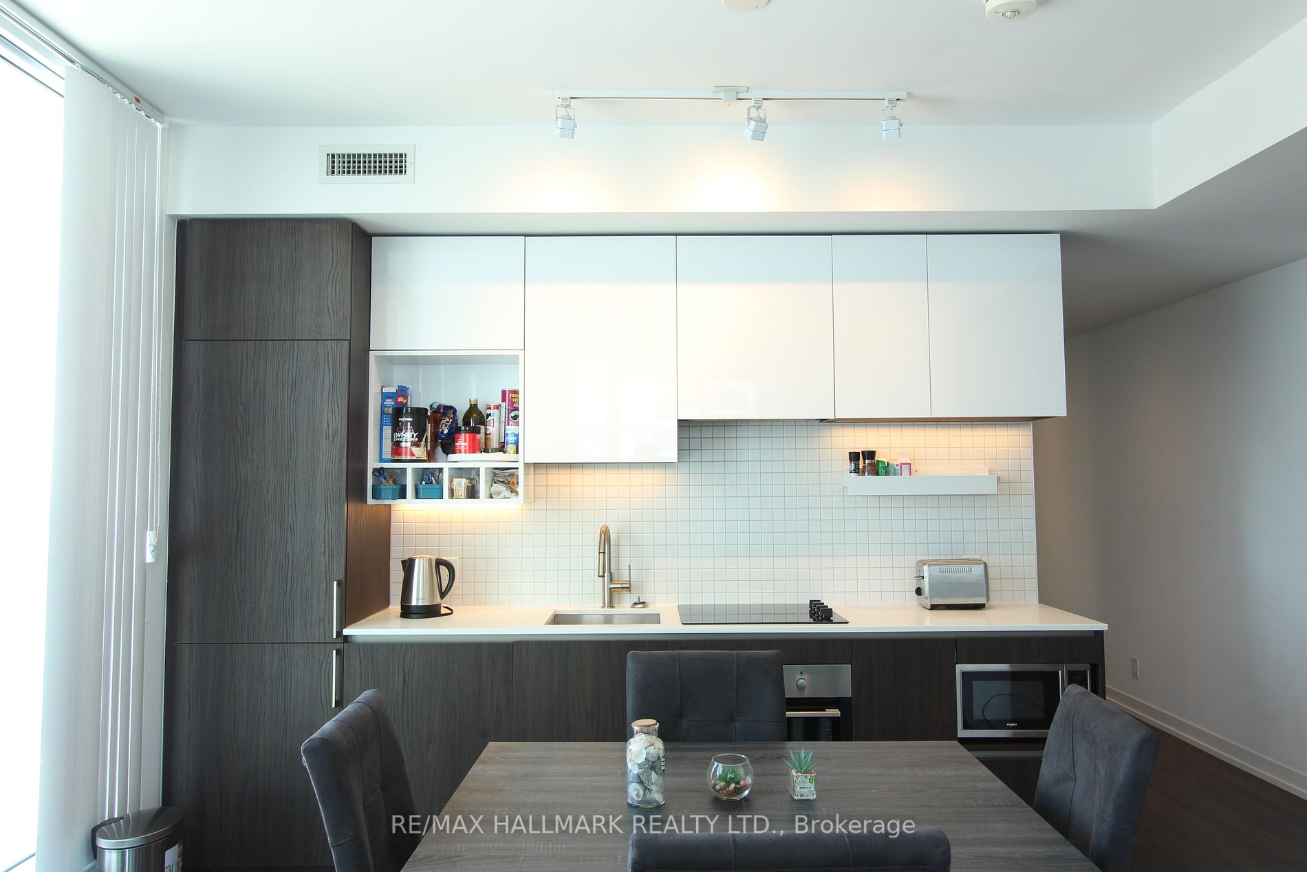 5 Buttermill Avenue, #1502
