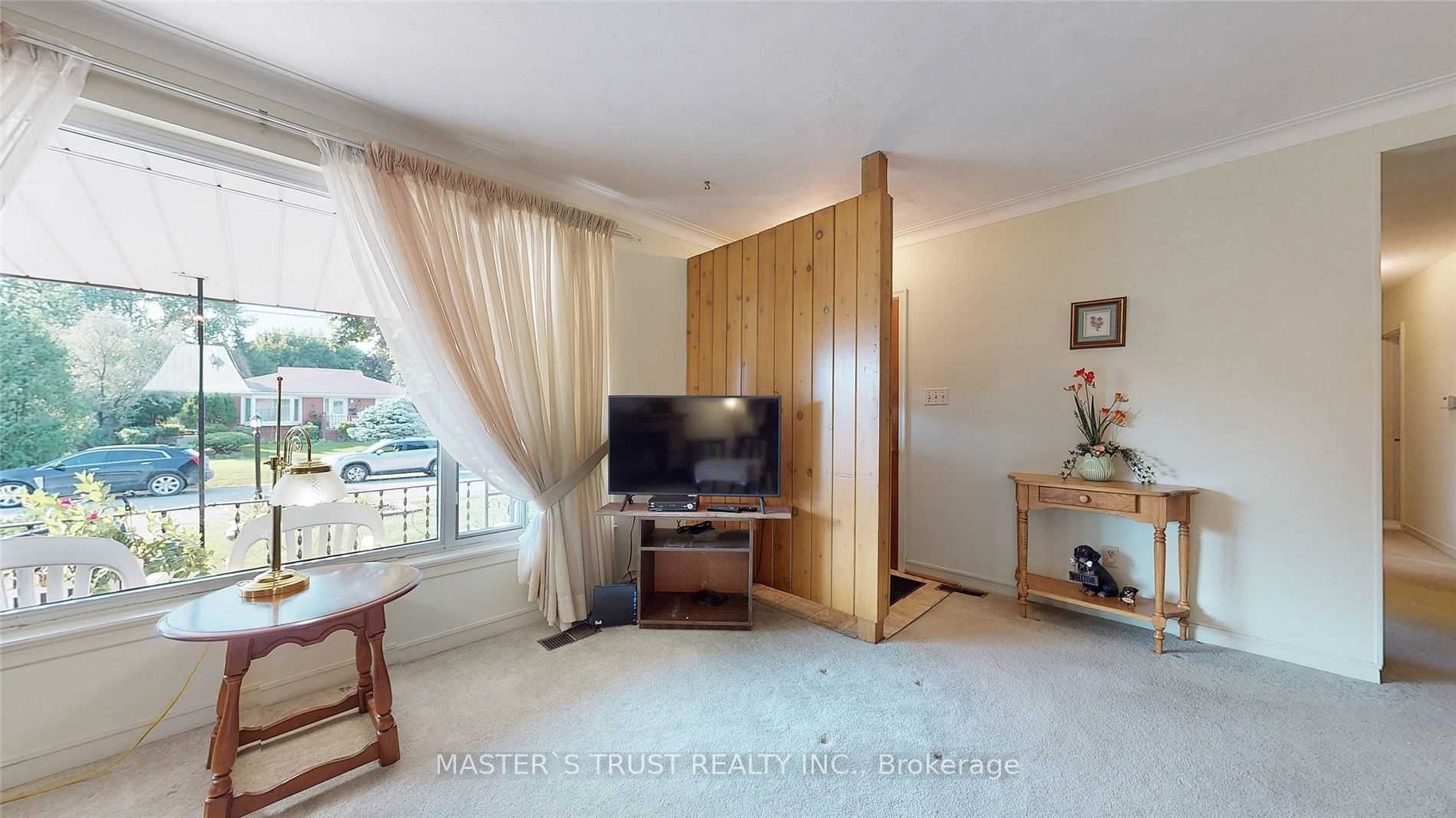 6 Winlaw Place