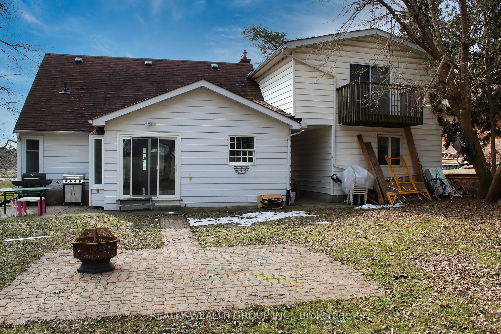 2410 King Rd