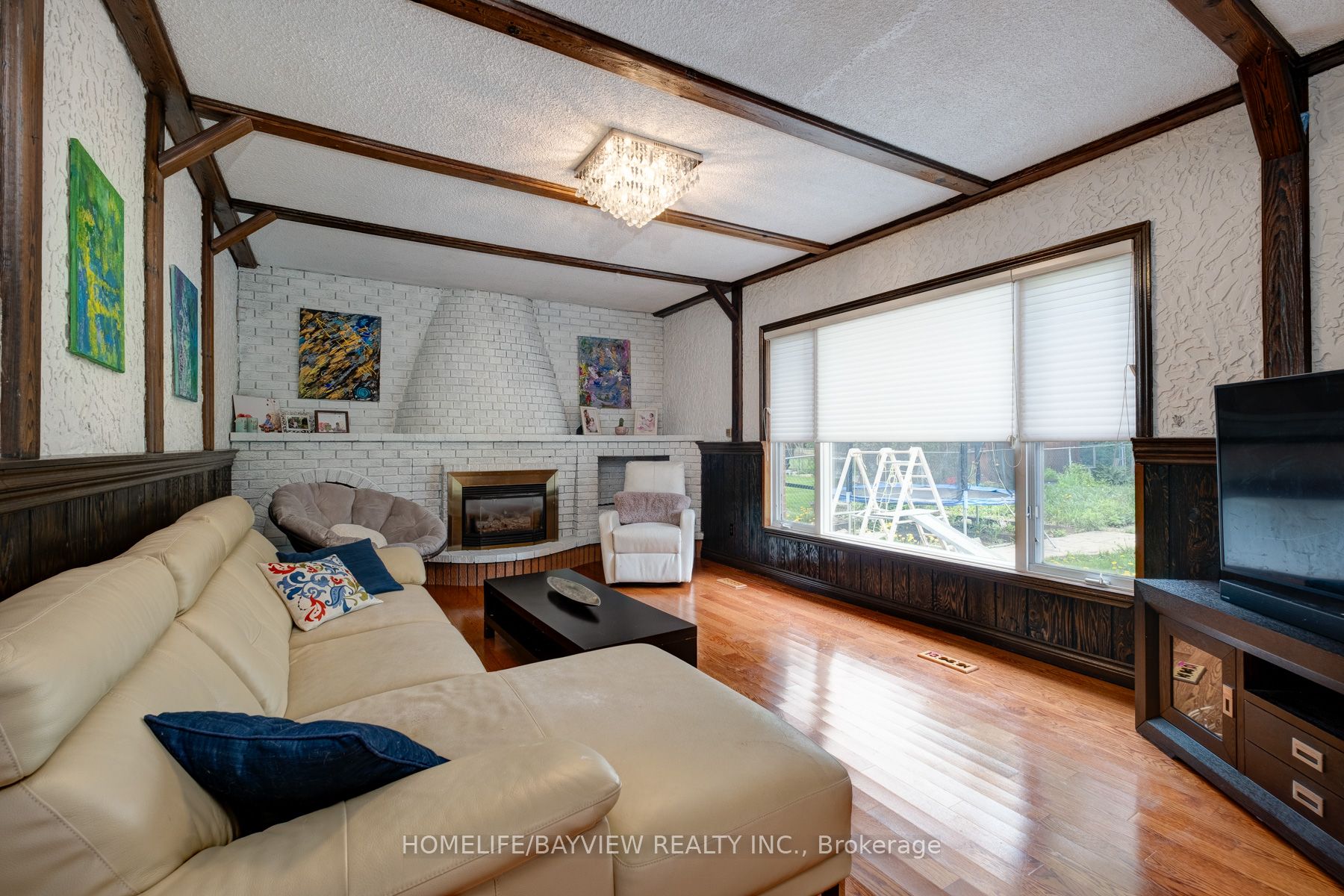 16 Roosevelt Drive