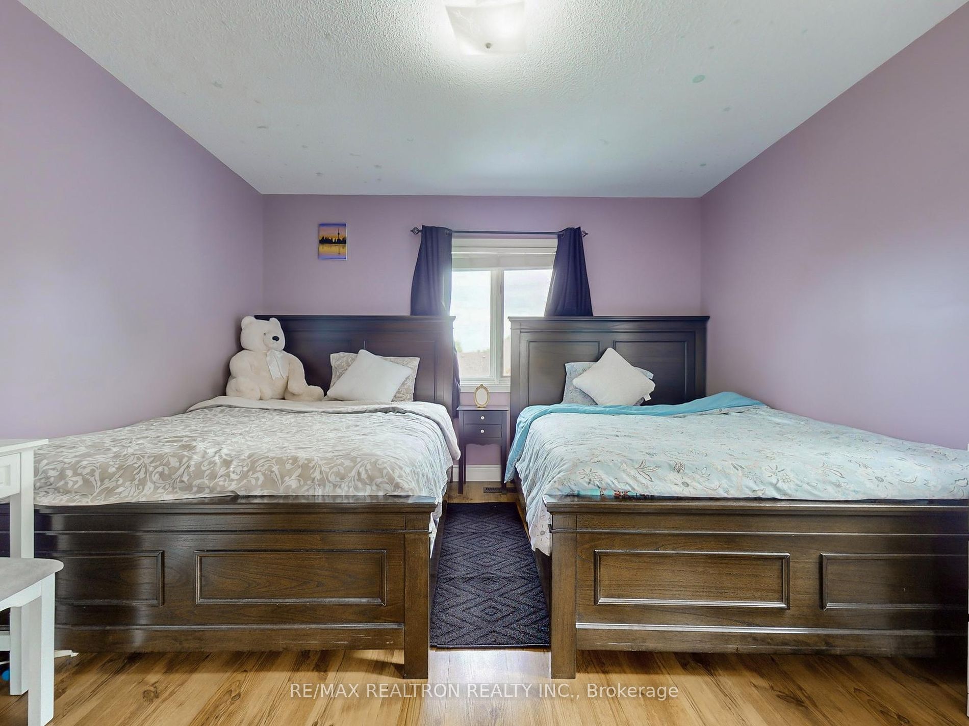 282B Brock Street W