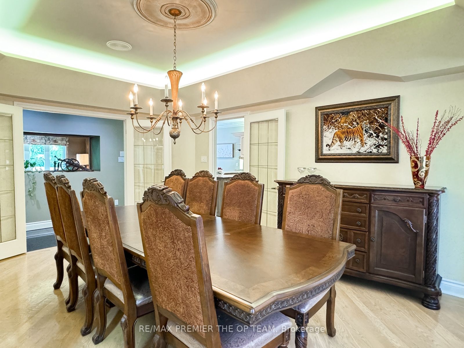 83 LONGVIEW Cres
