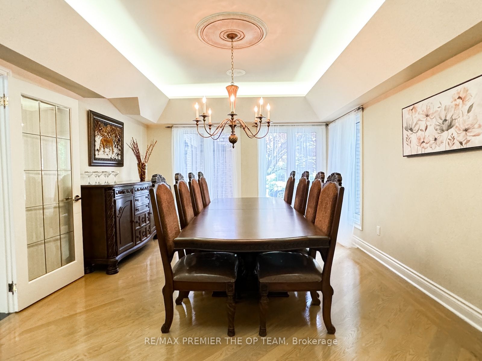 83 LONGVIEW Cres