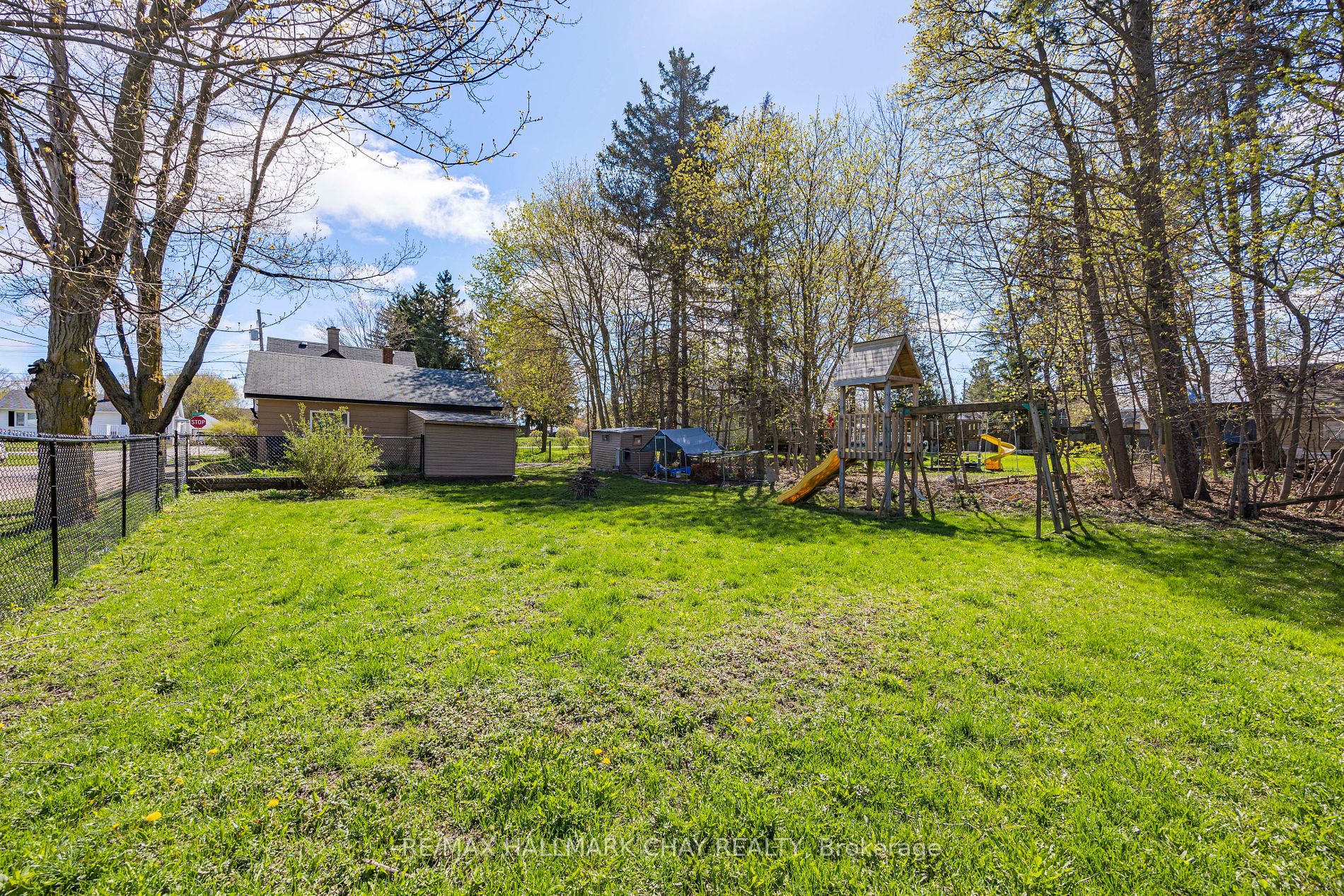 7 Stoddart St