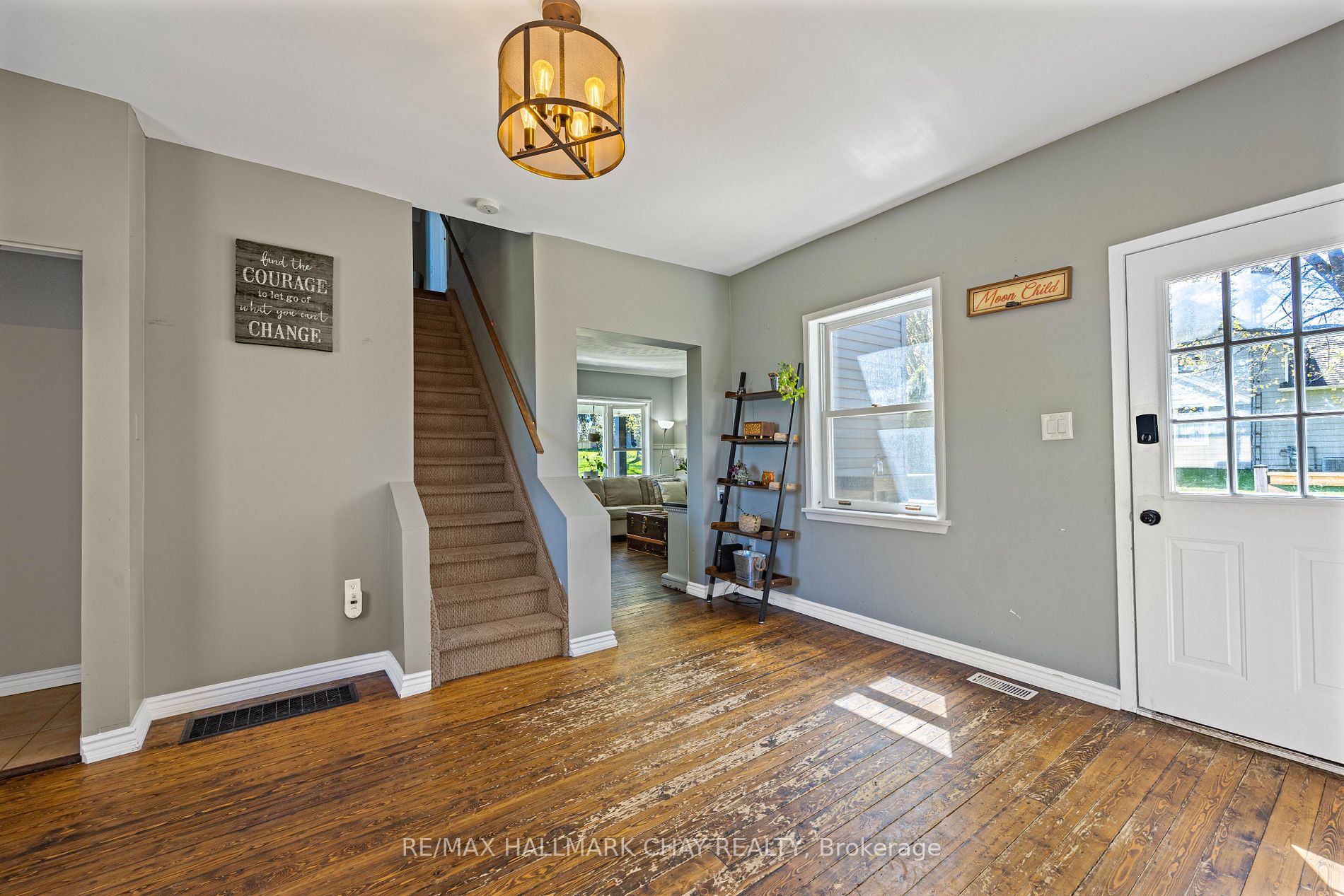 7 Stoddart St