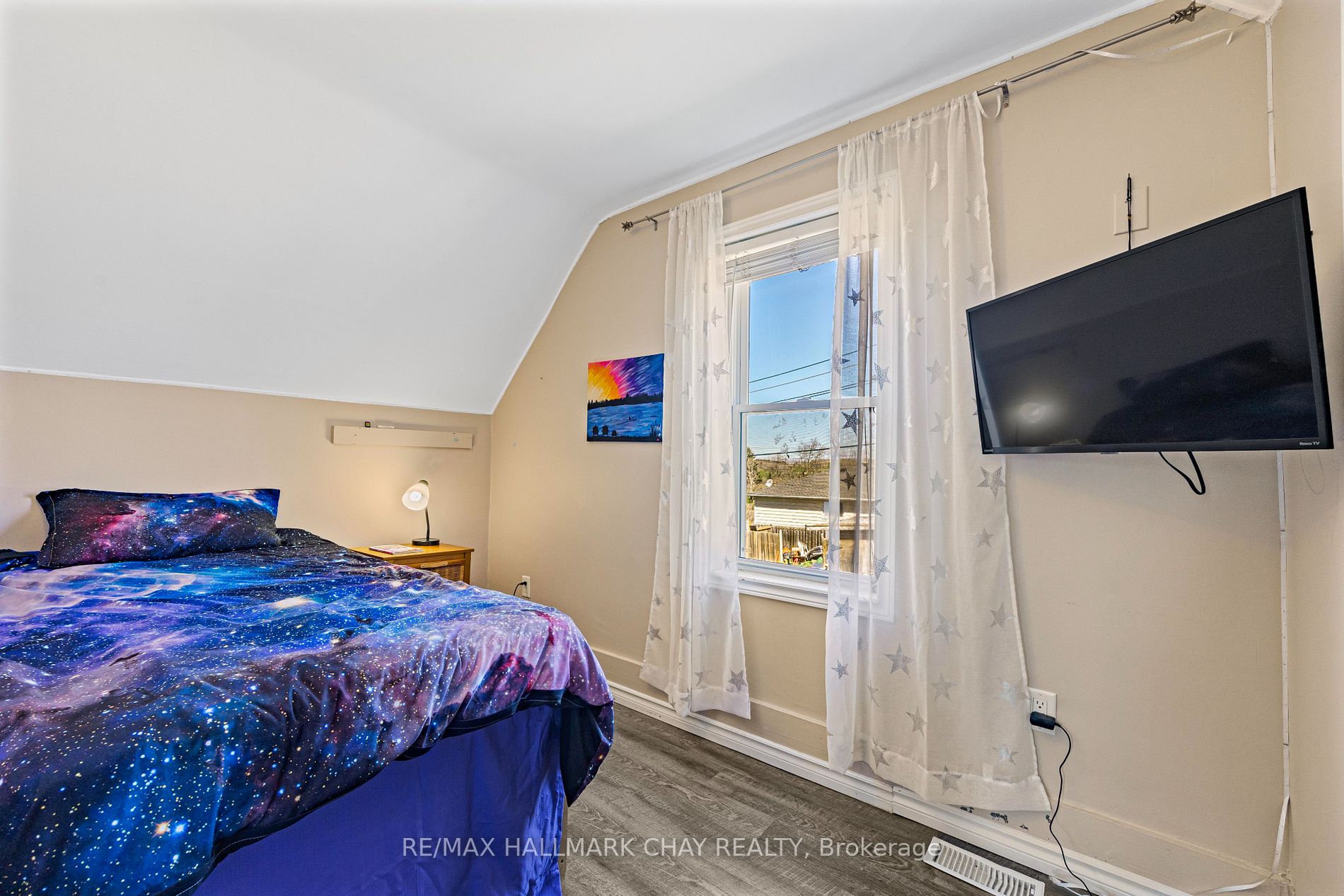 7 Stoddart St