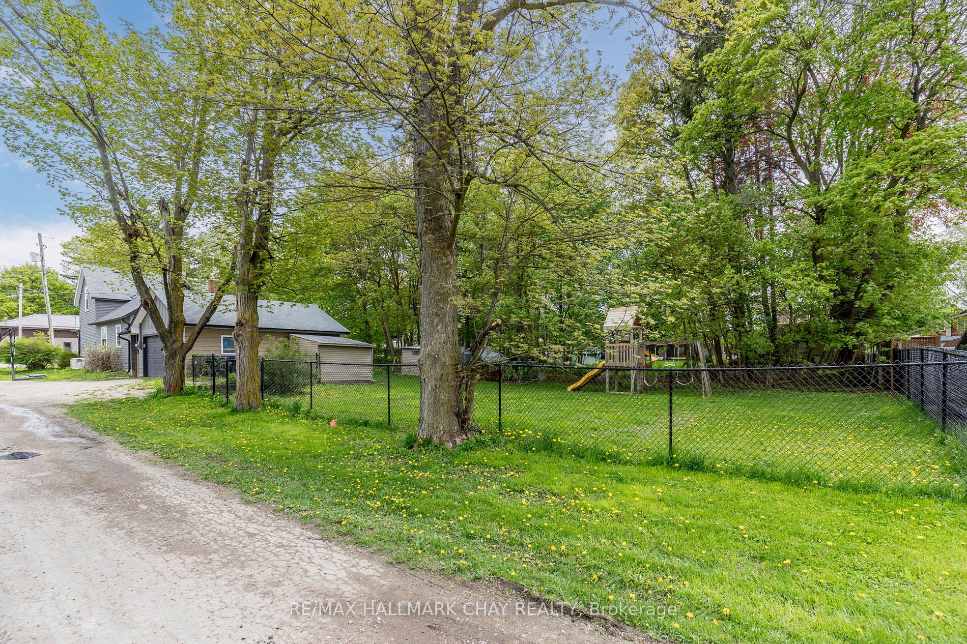 7 Stoddart St