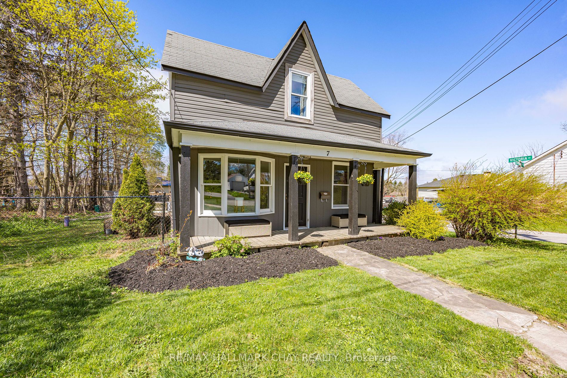 7 Stoddart St