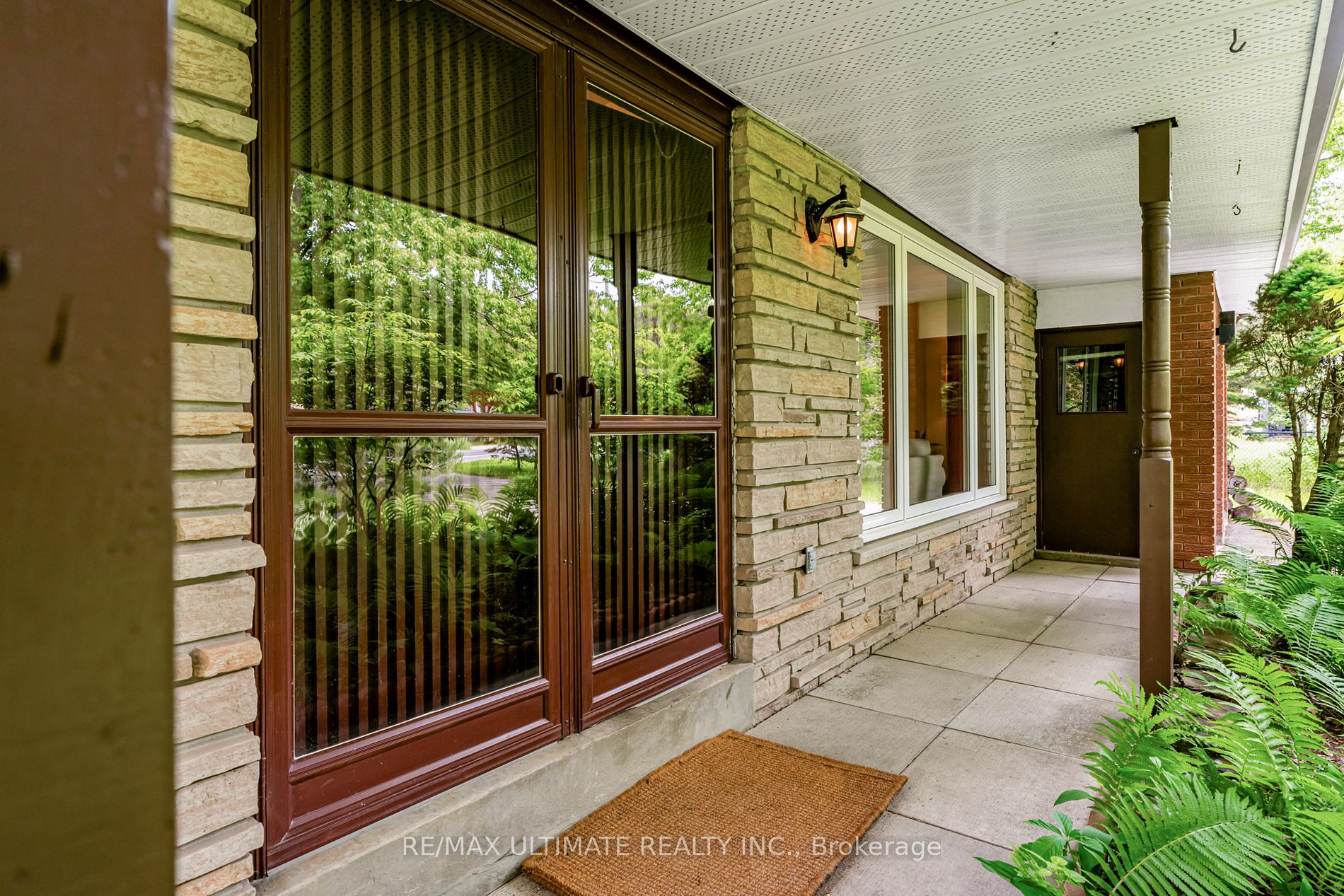 5193 Aurora Road