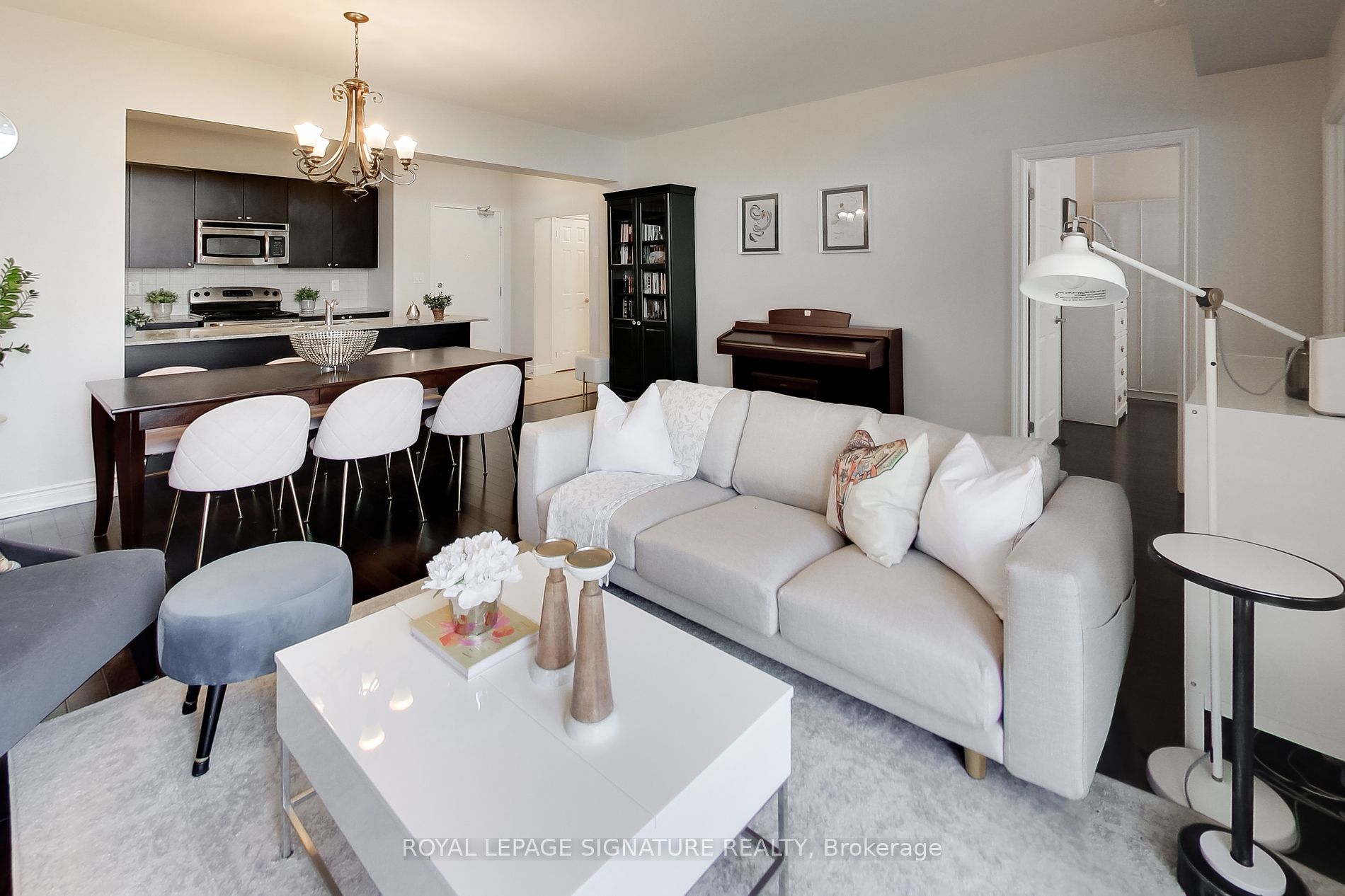 10211 Keele Street, #221