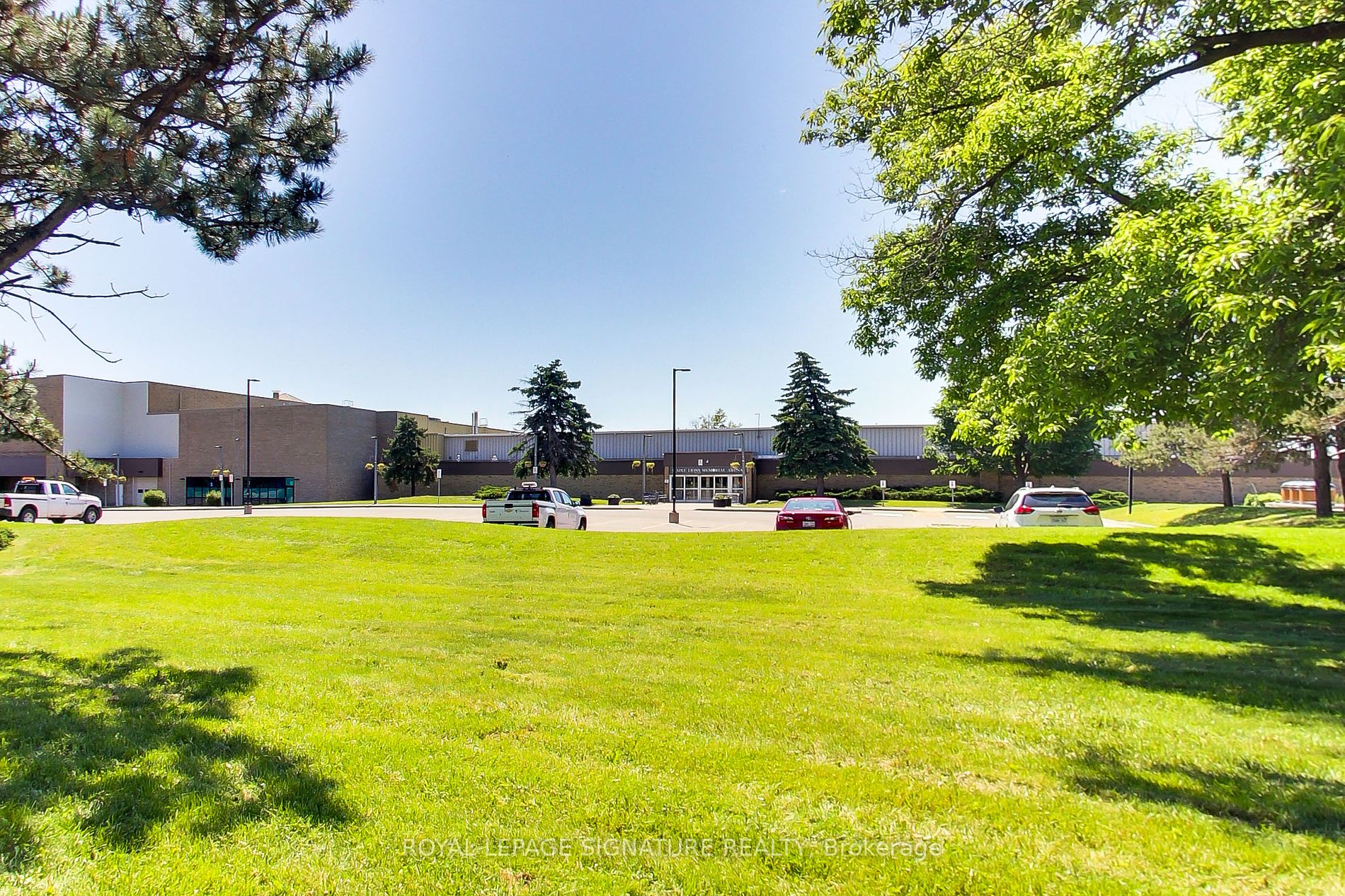 10211 Keele Street, #221