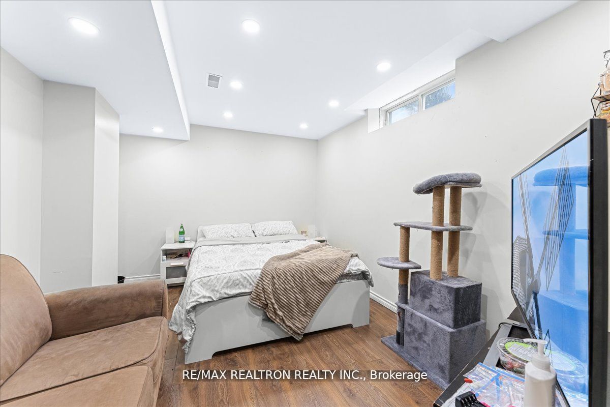 129 Flagstone Way
