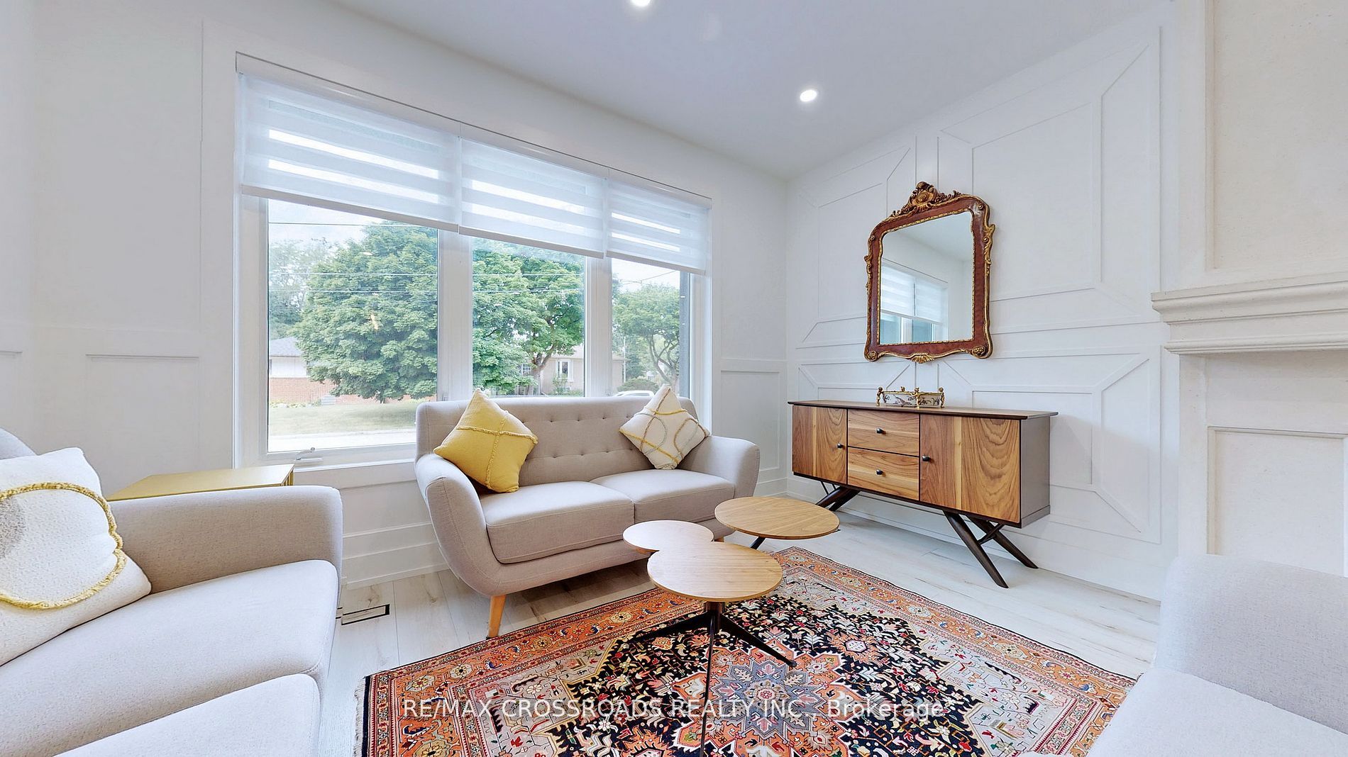 111 Evahill Crescent